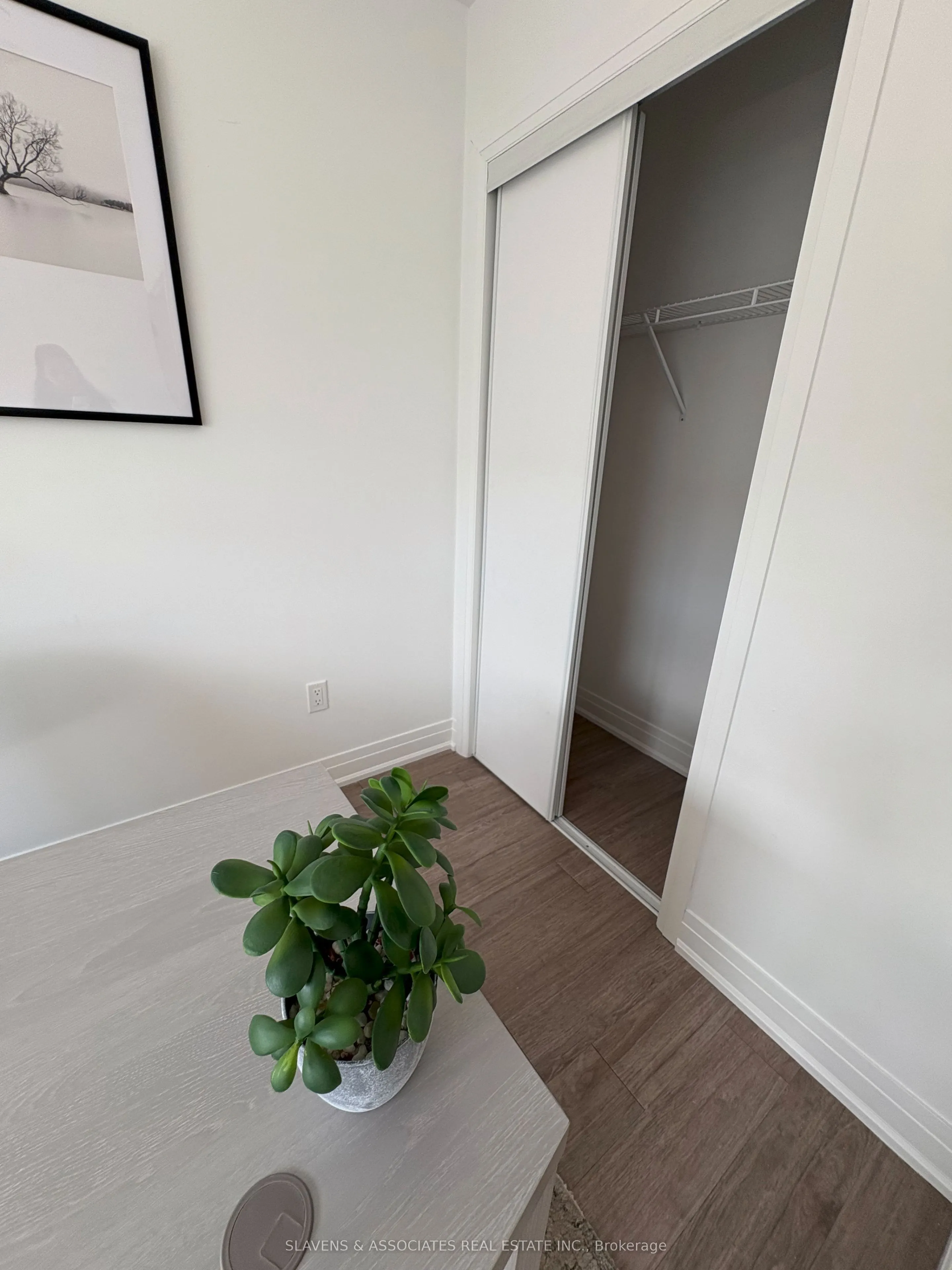 15 Brenthall Avenue, #25