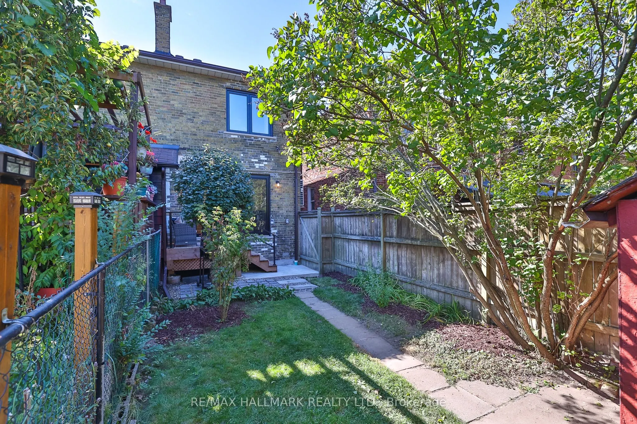 281 Atlas Avenue