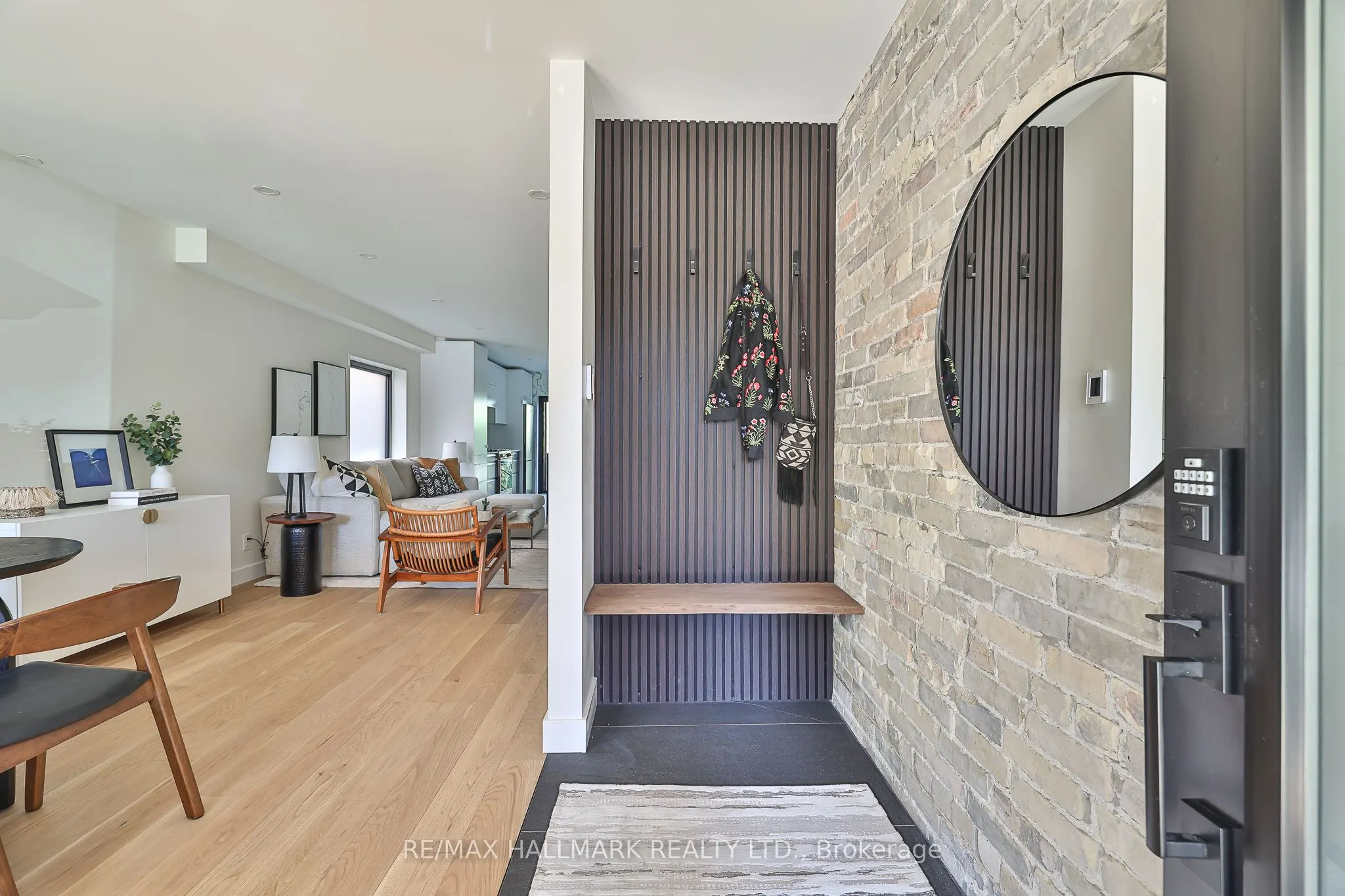 281 Atlas Avenue