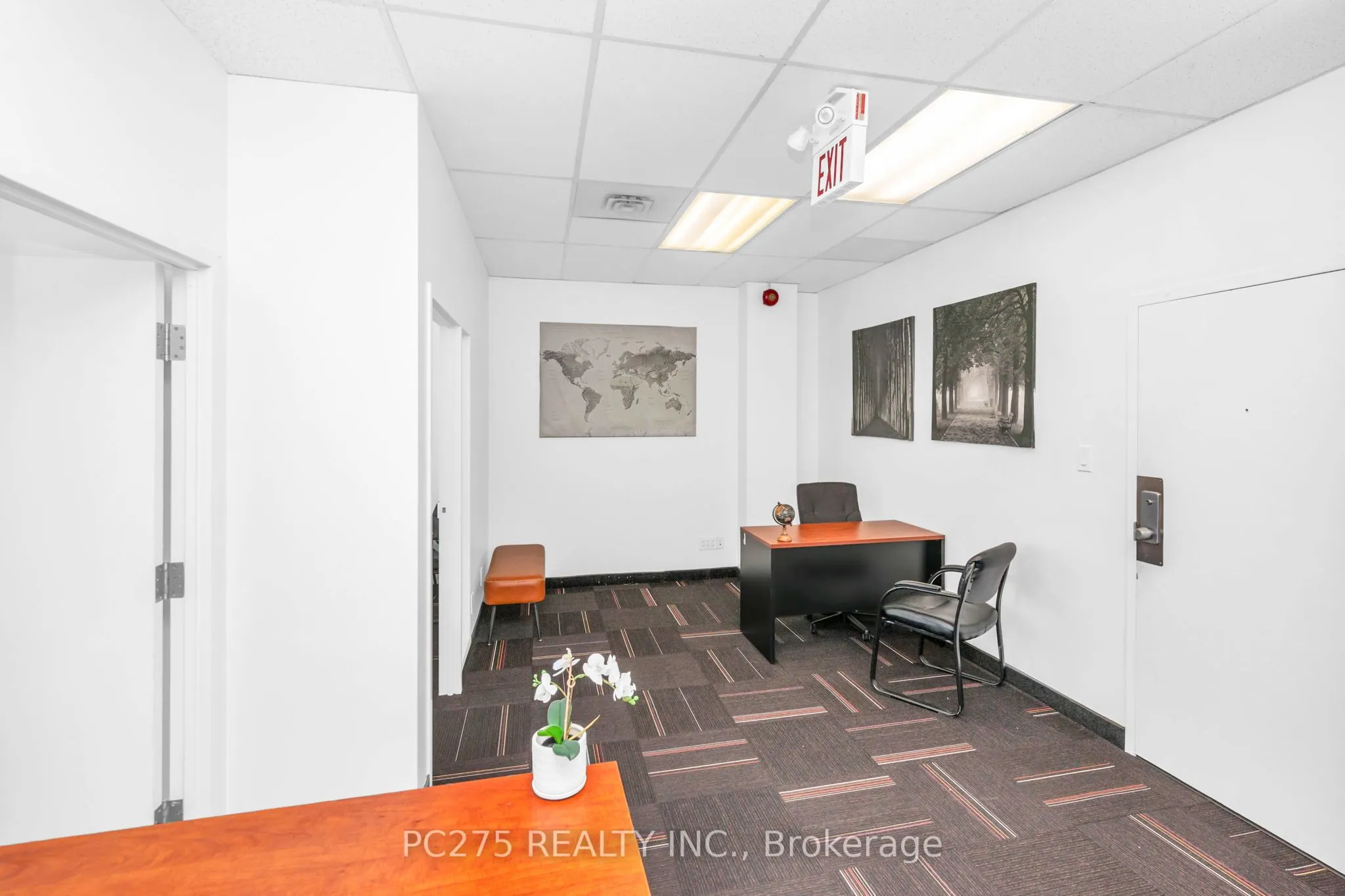 120 Eglinton Avenue E, #708