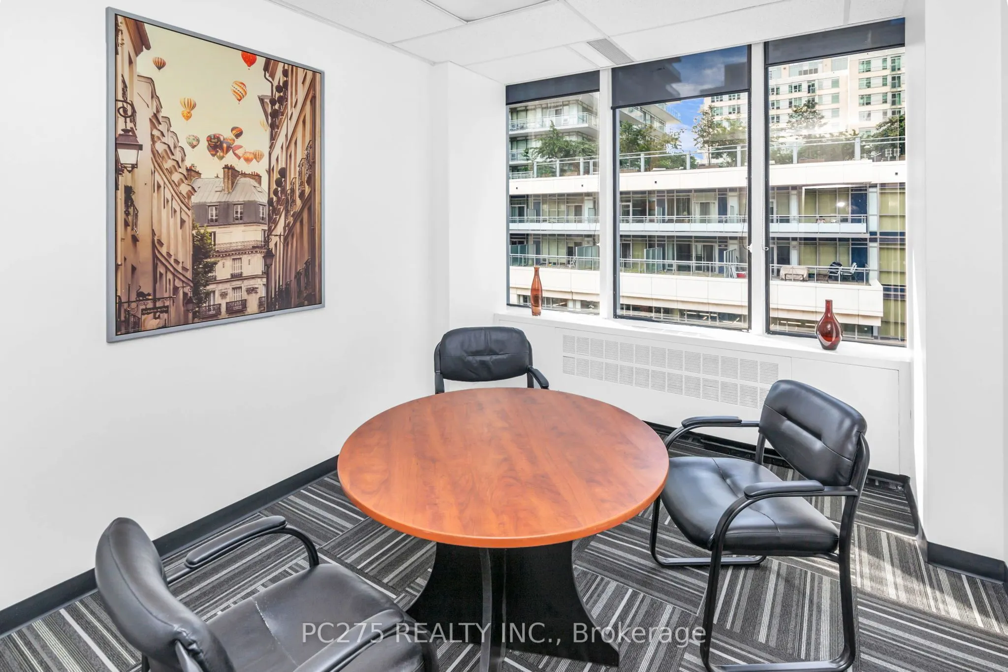 120 Eglinton Avenue E, #708