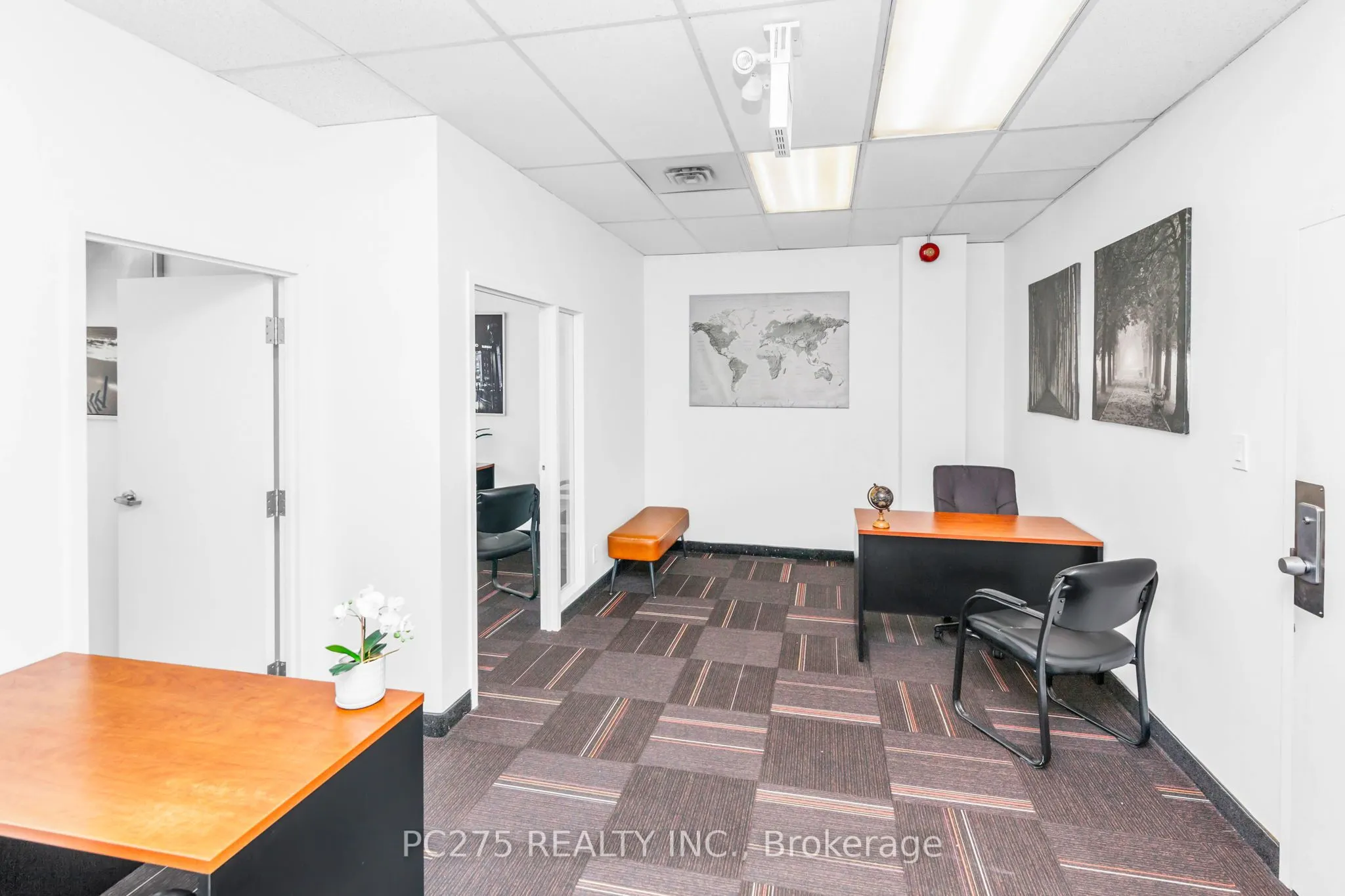 120 Eglinton Avenue E, #708