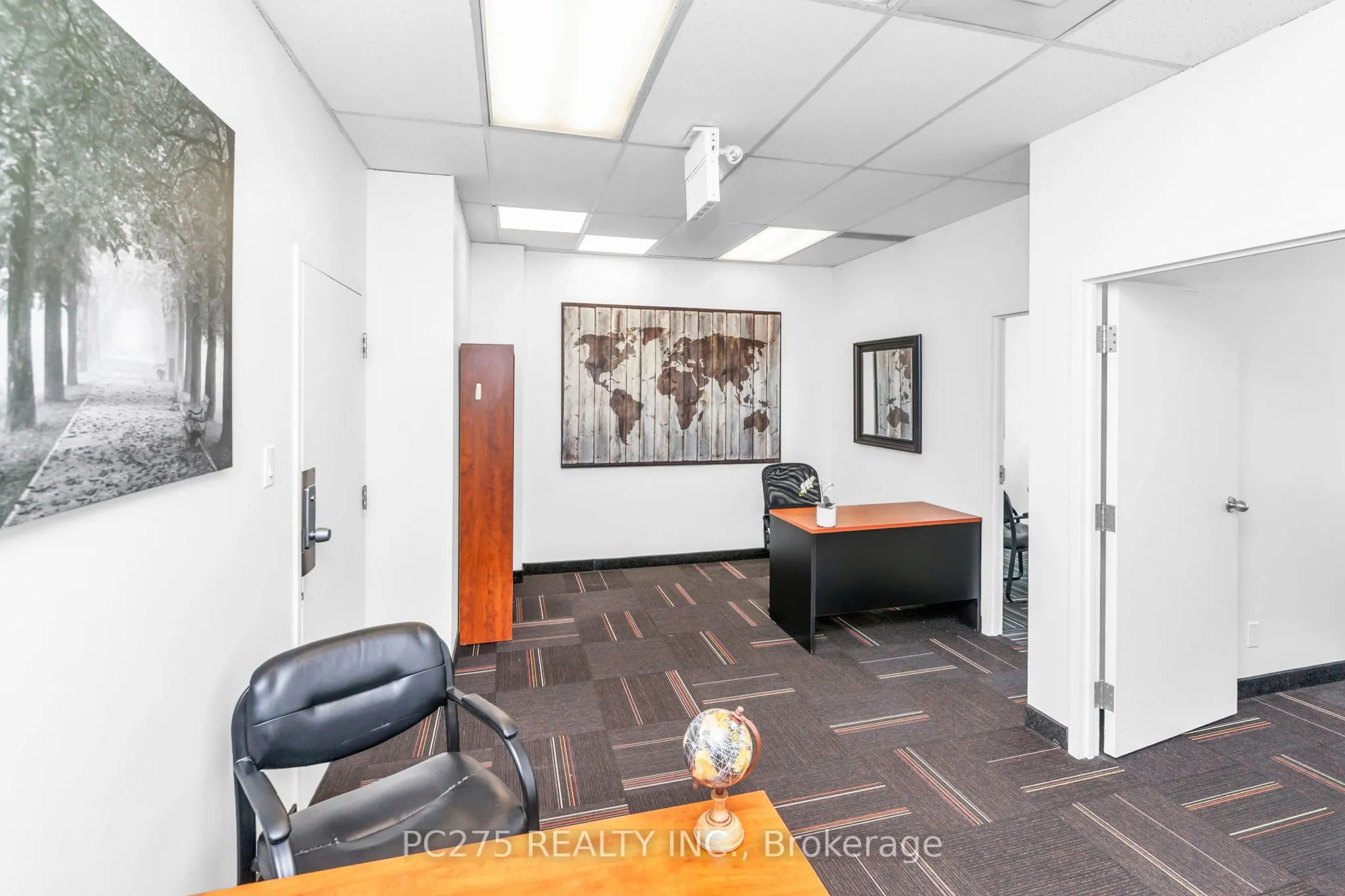 120 Eglinton Avenue E, #708