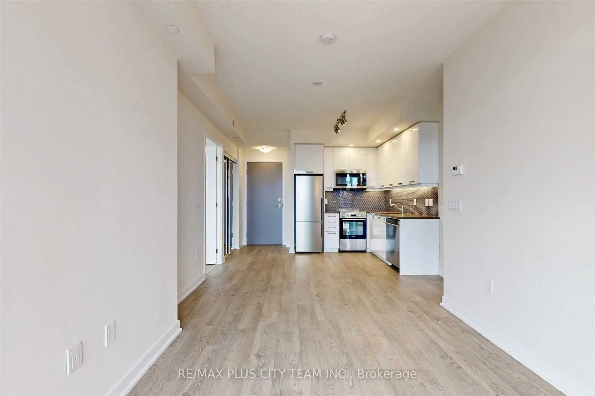 99 John Street, #3908
