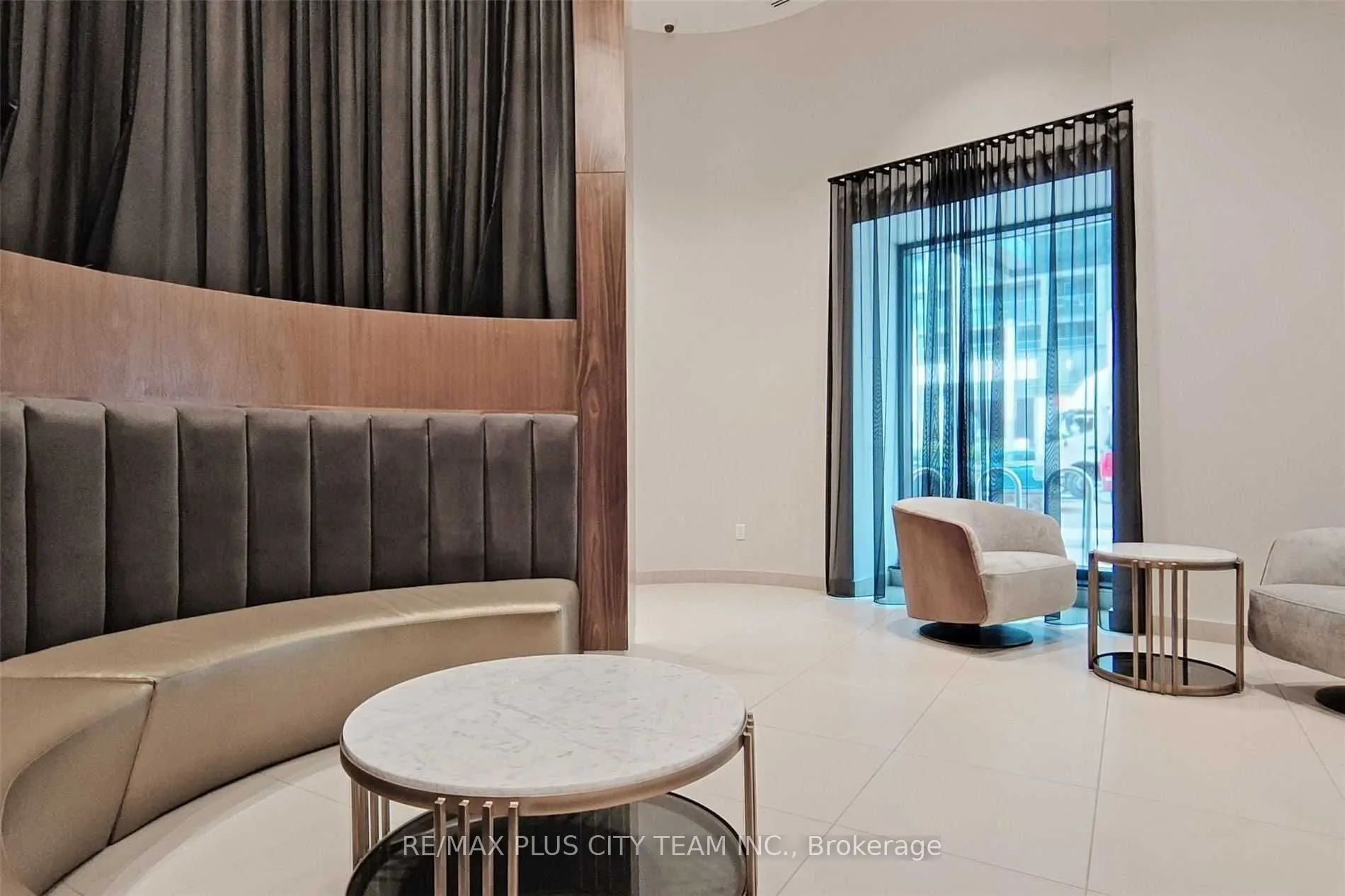 99 John Street, #3908