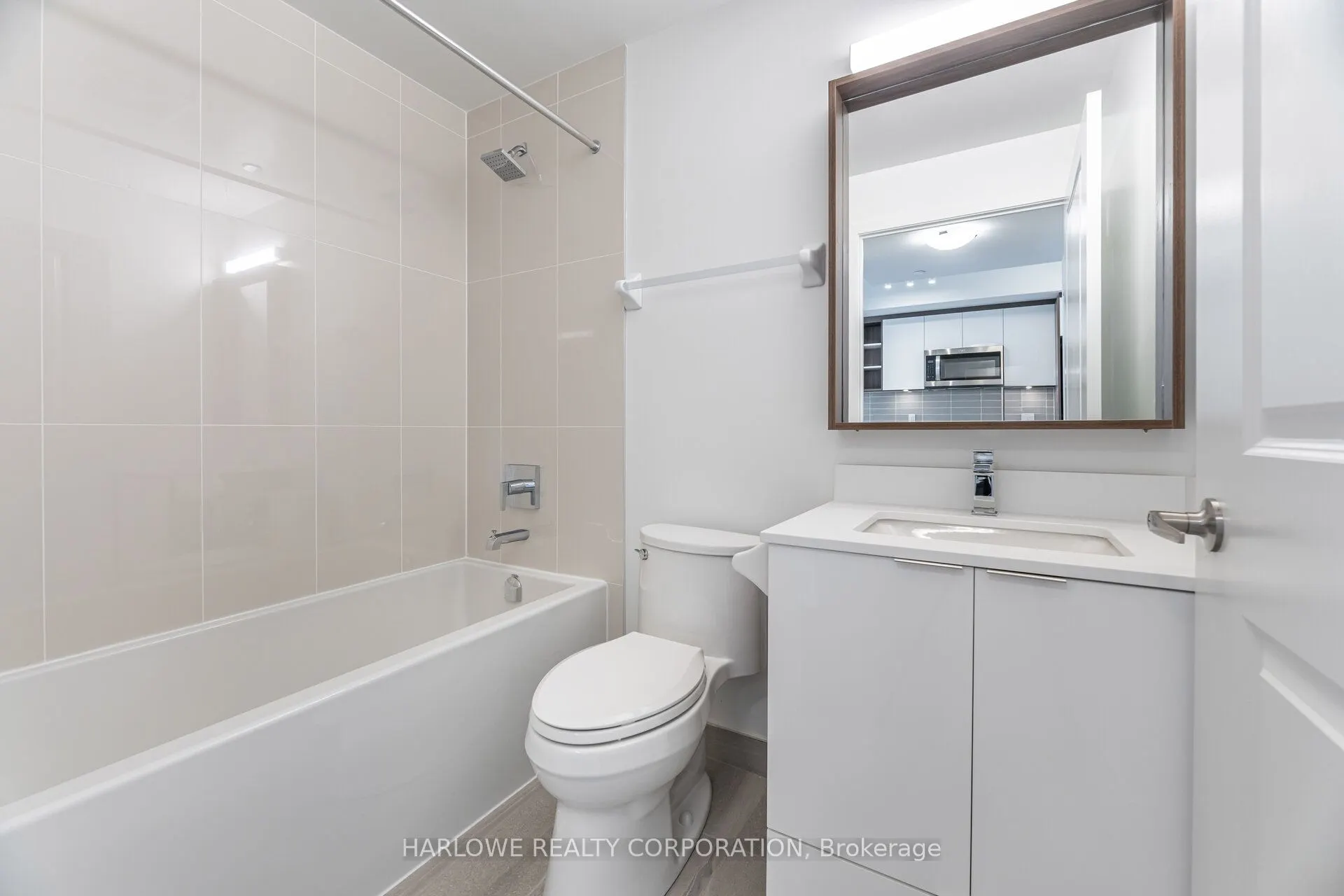543 Richmond Street W, #715