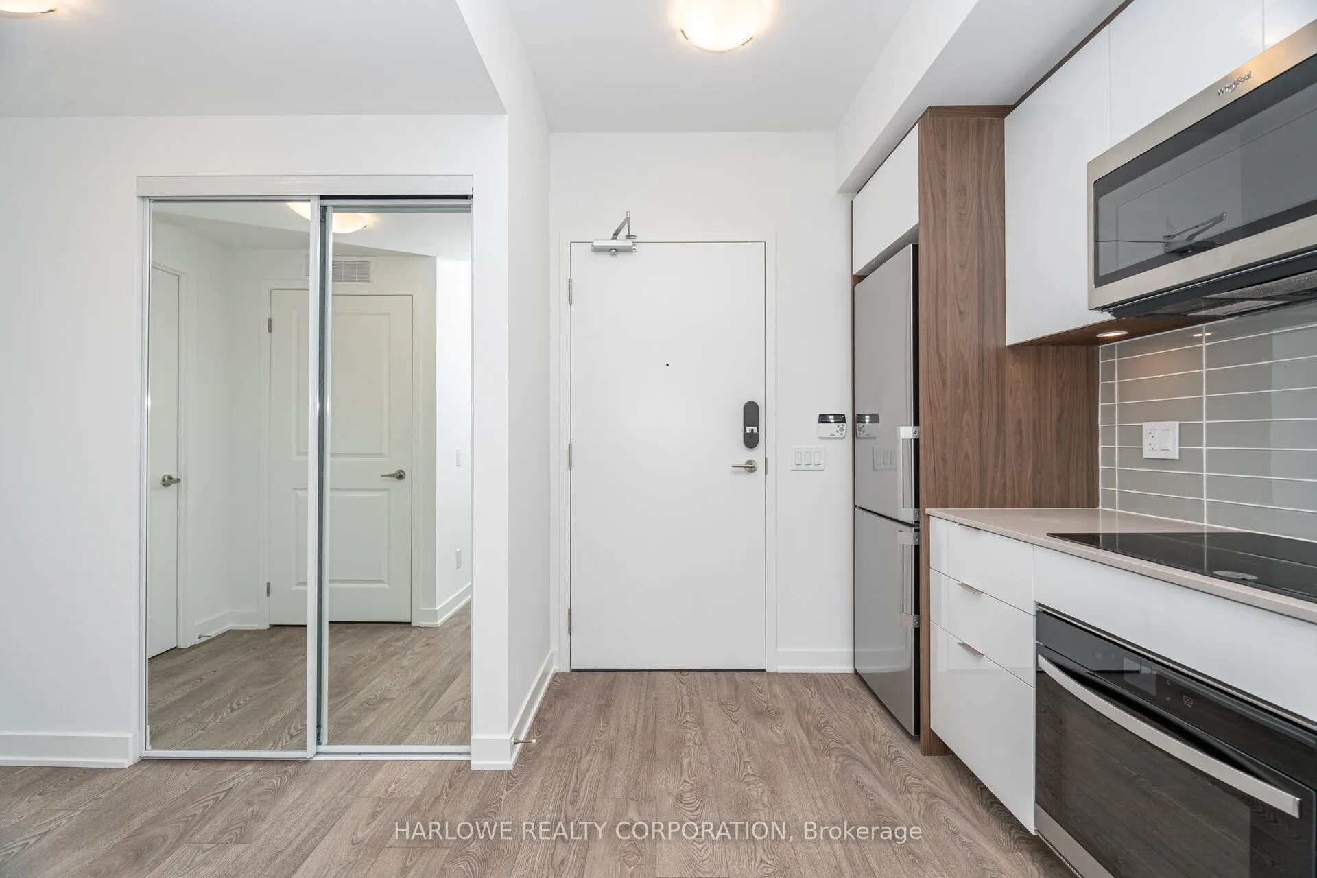 543 Richmond Street W, #715