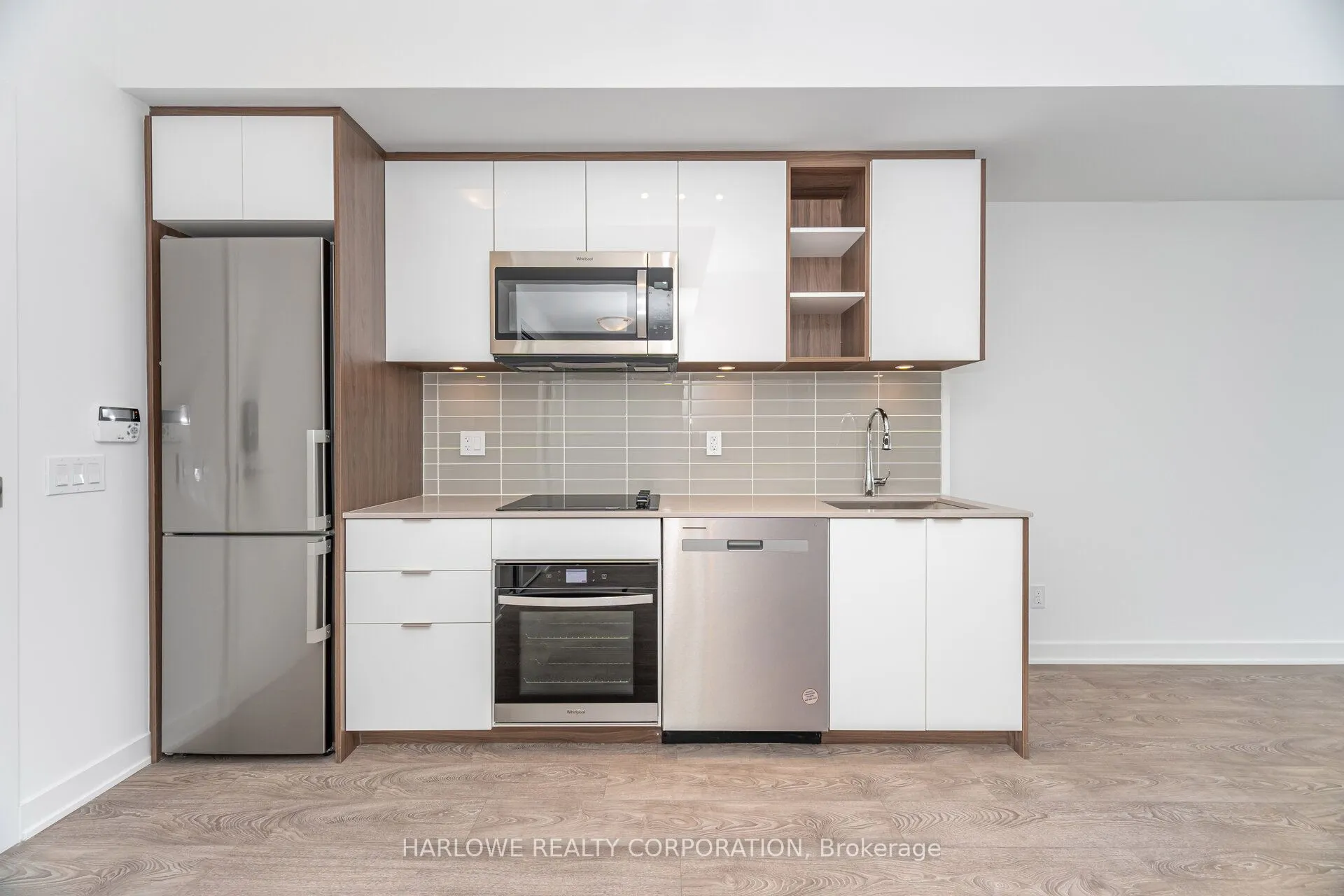 543 Richmond Street W, #715