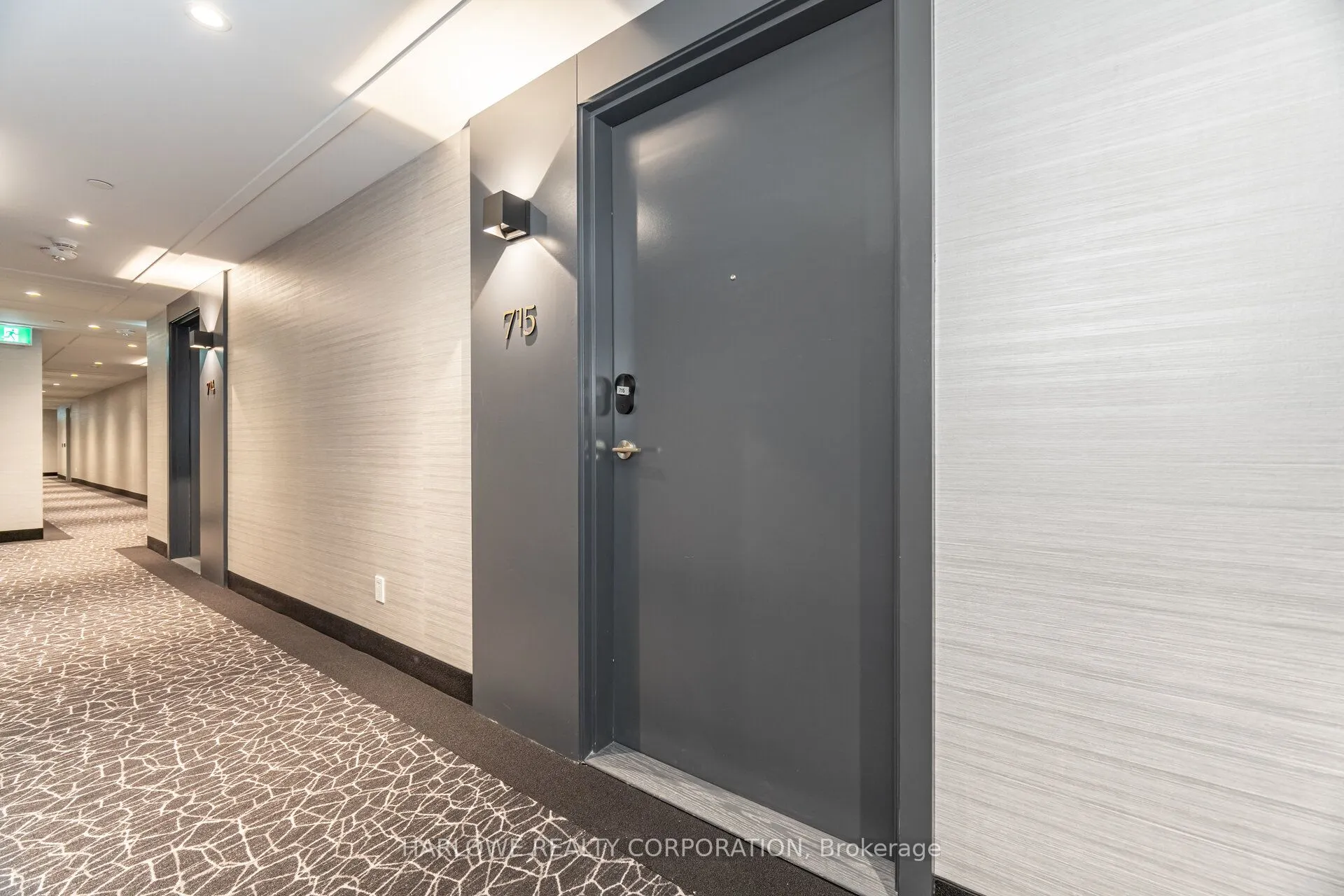 543 Richmond Street W, #715
