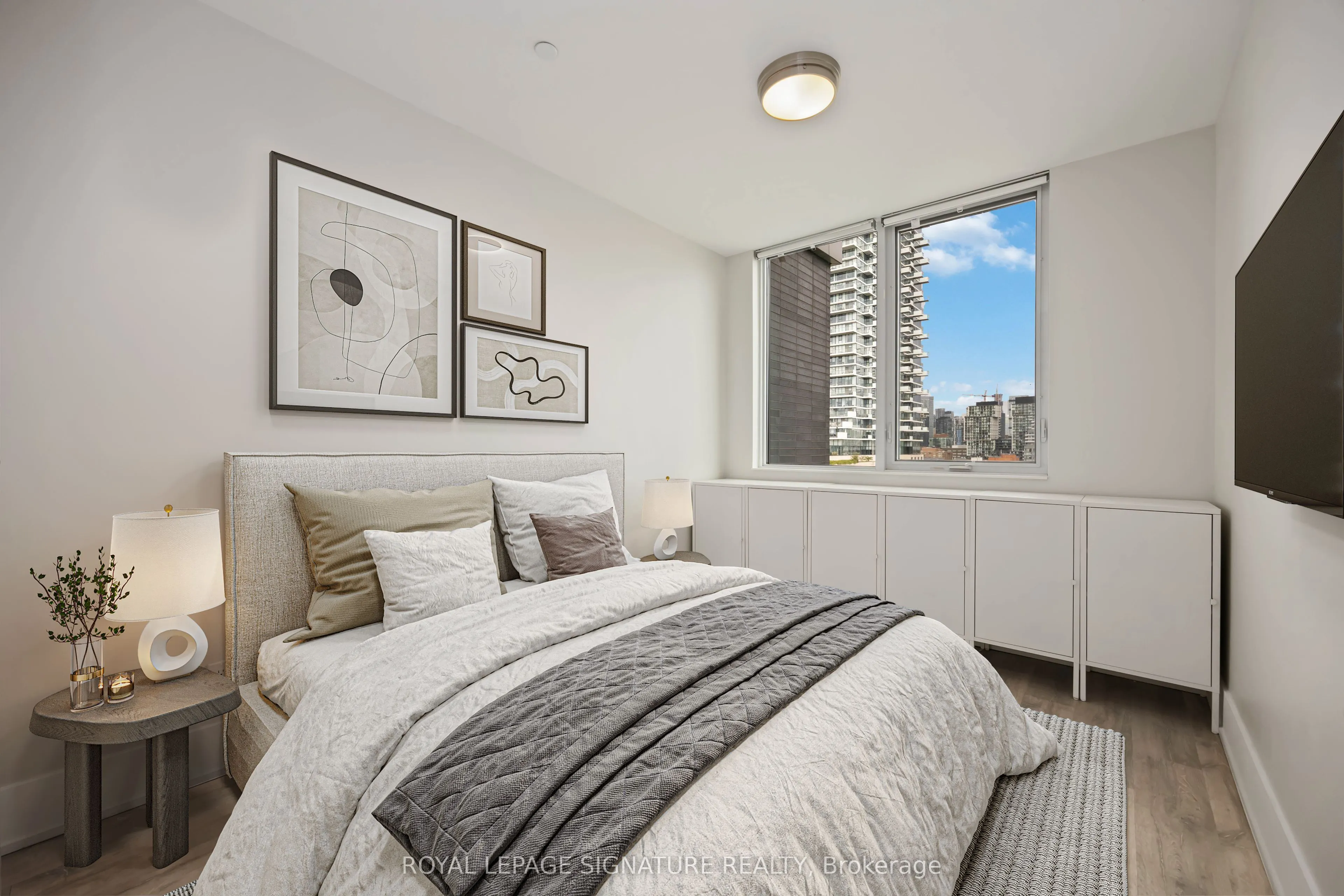 1 Edgewater Drive, #G PH 29