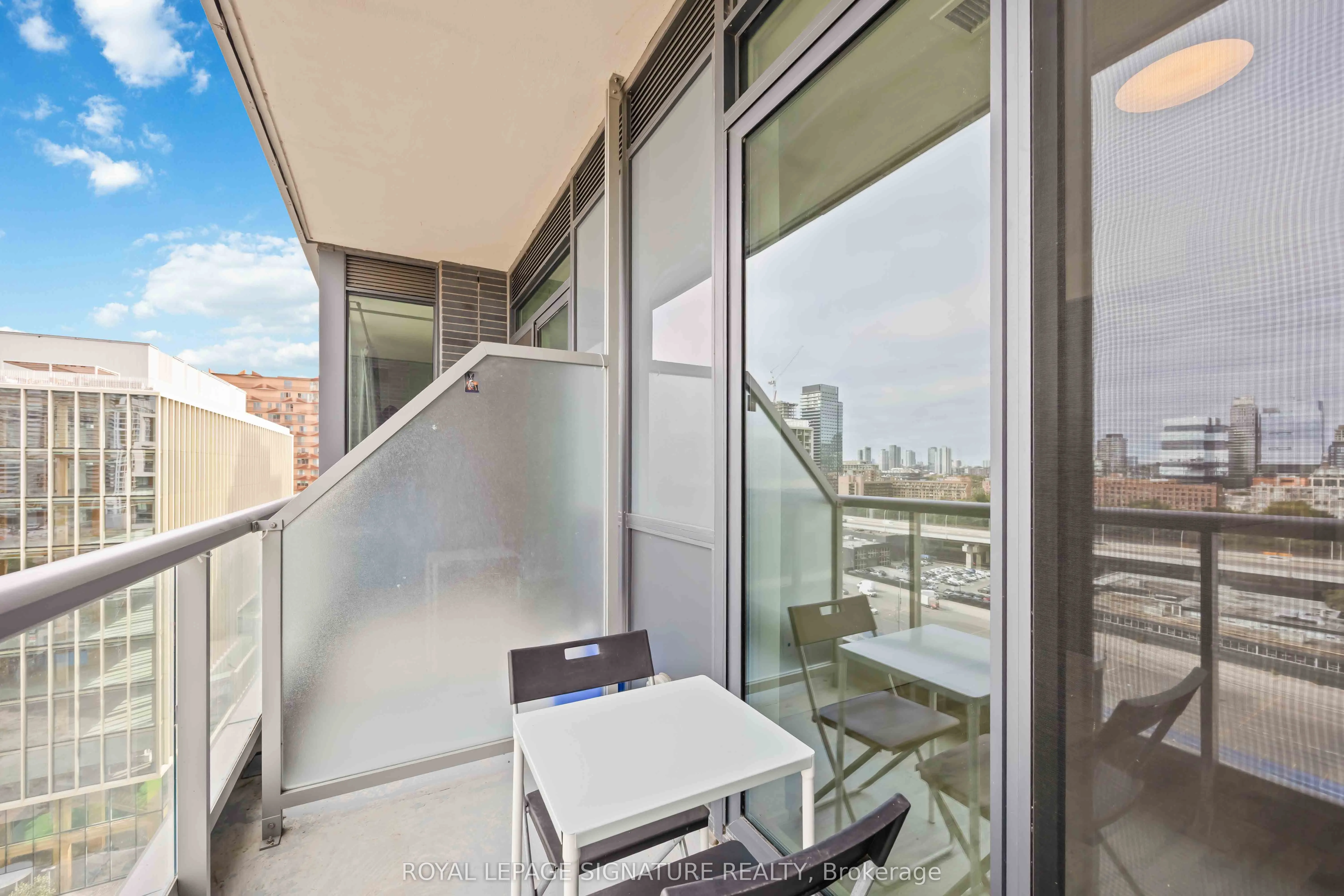 1 Edgewater Drive, #G PH 29