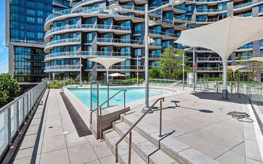 1 Edgewater Drive, #G PH 29