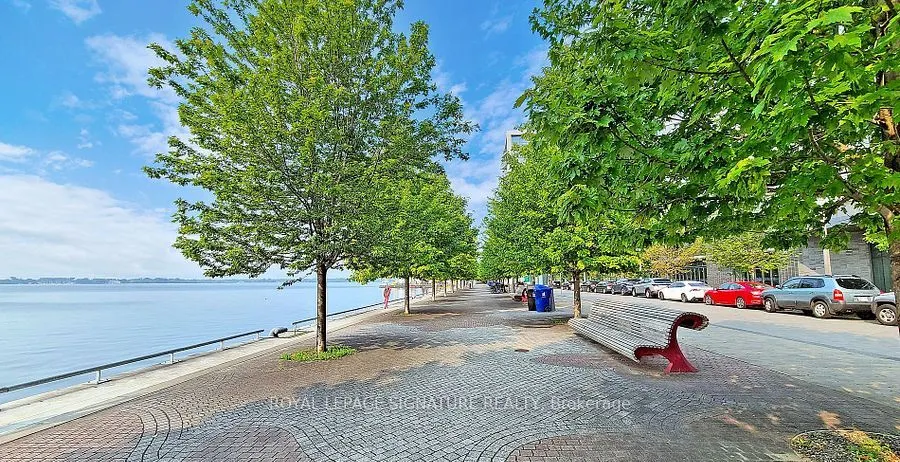 1 Edgewater Drive, #G PH 29