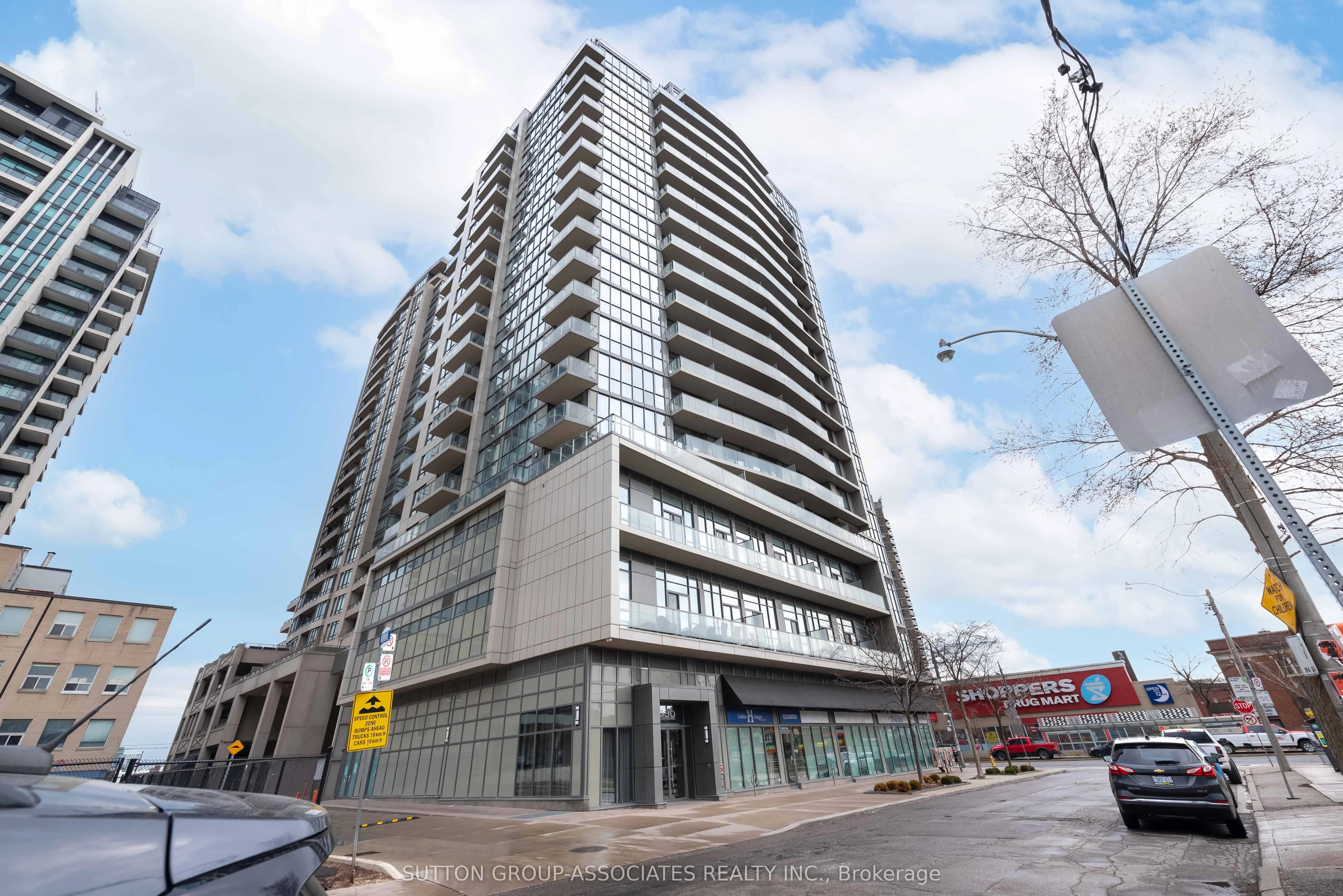 530 St. Clair Avenue W, #1502