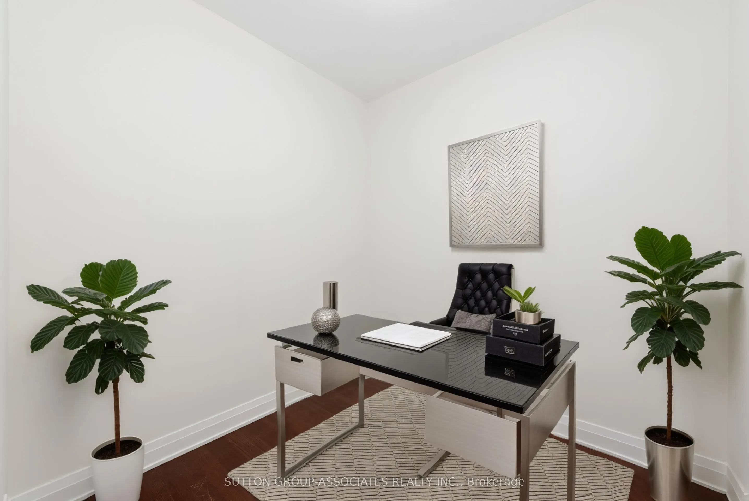 530 St. Clair Avenue W, #1502