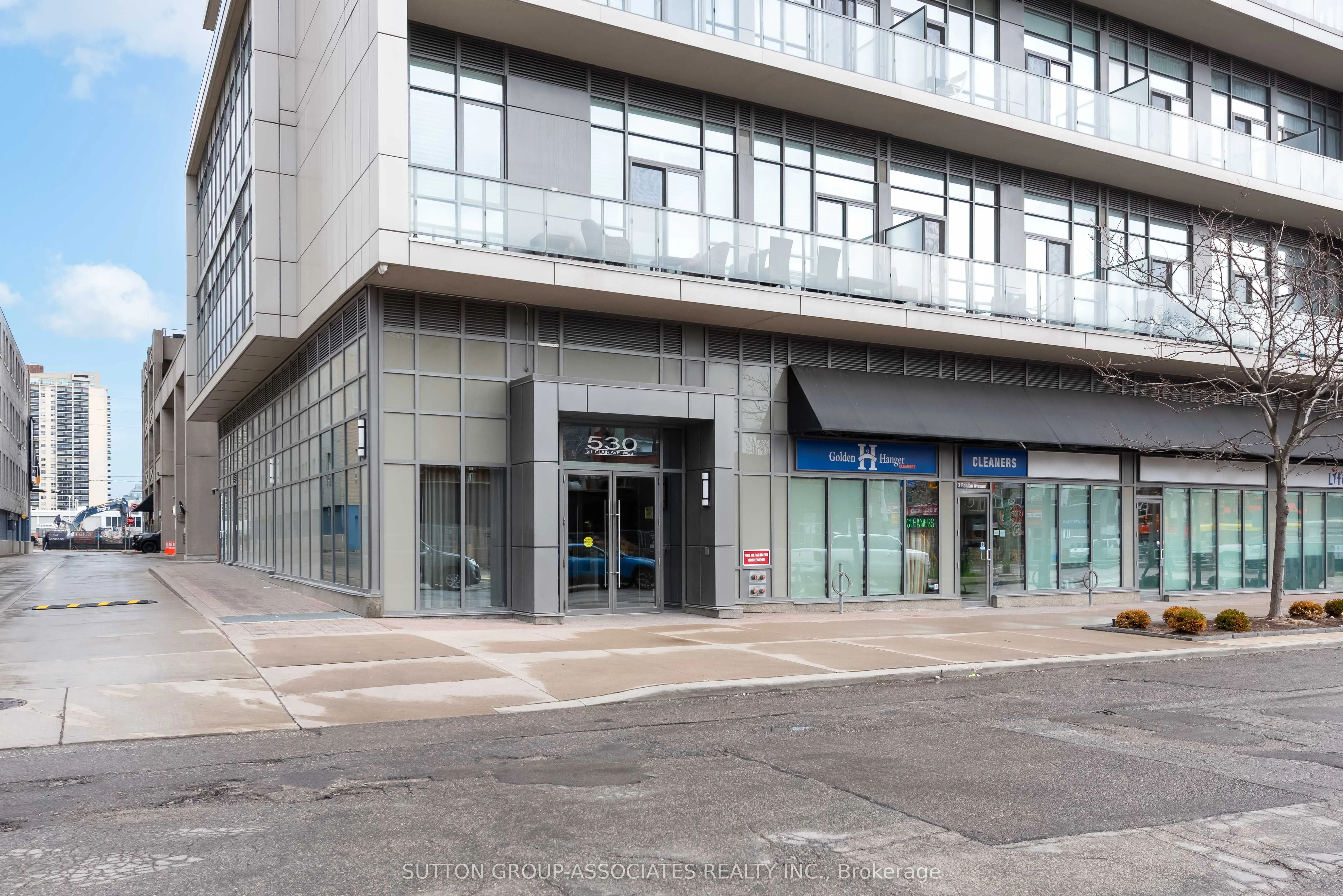530 St. Clair Avenue W, #1502