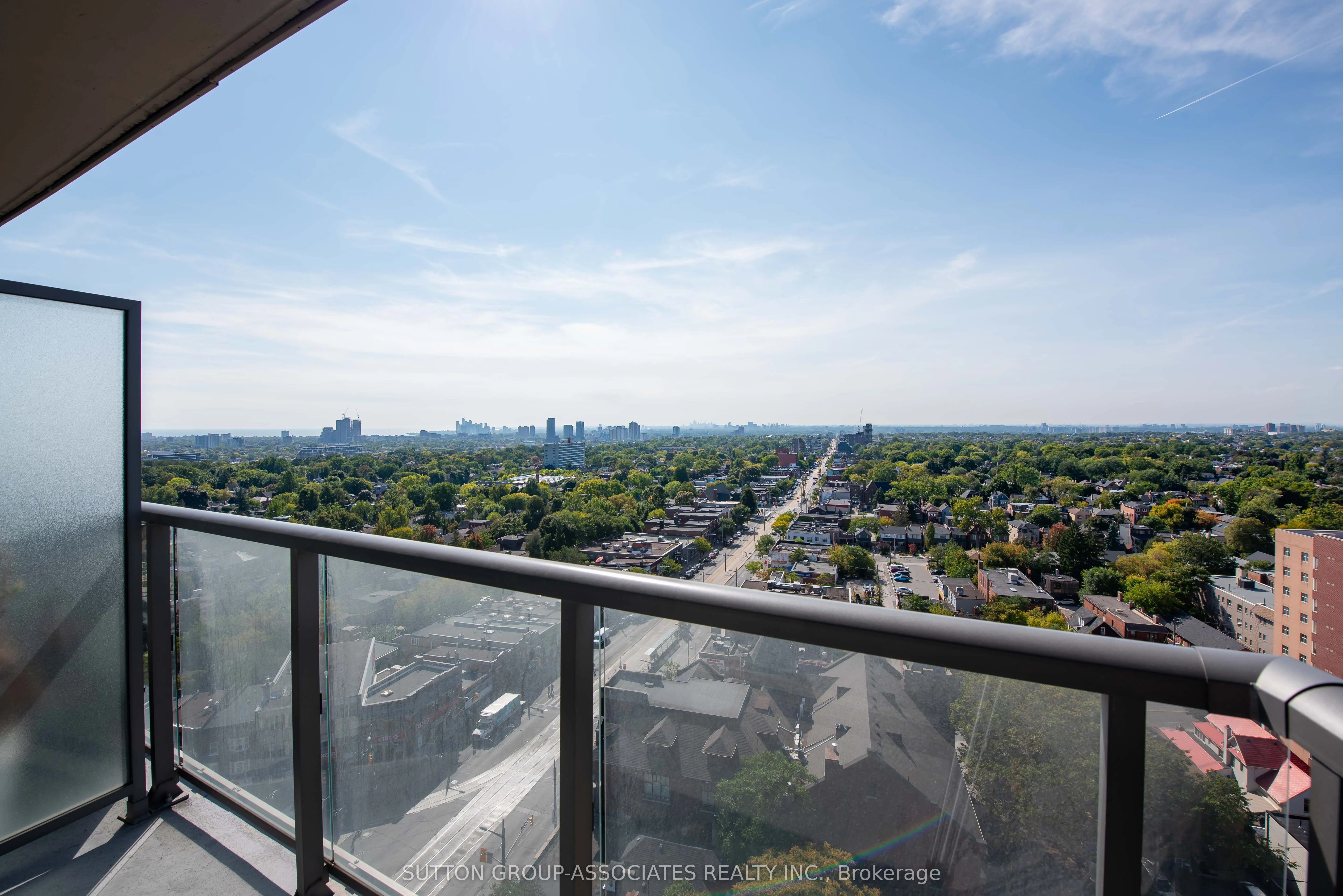 530 St. Clair Avenue W, #1502
