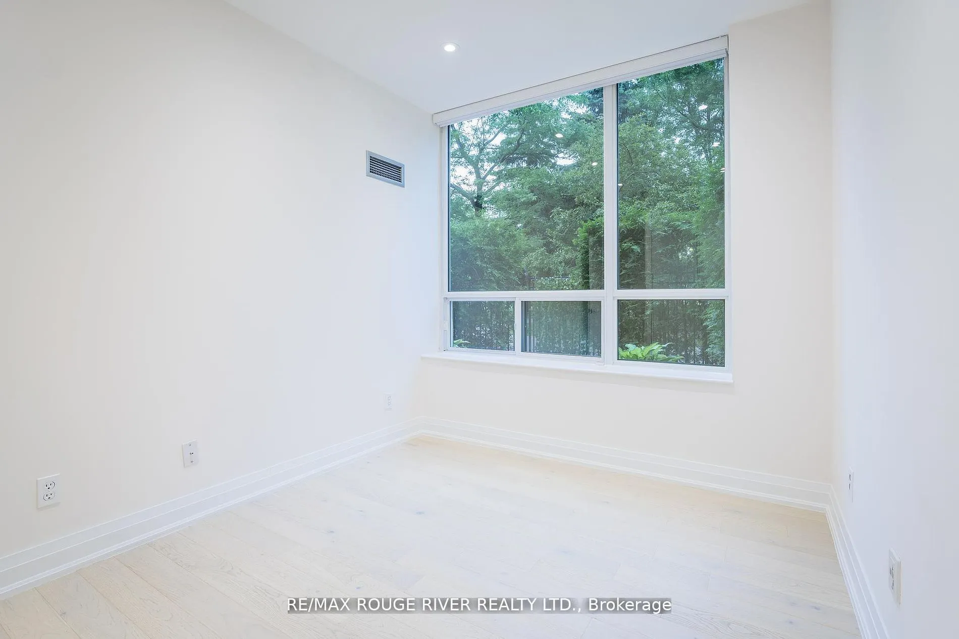 238 Doris Avenue, #109