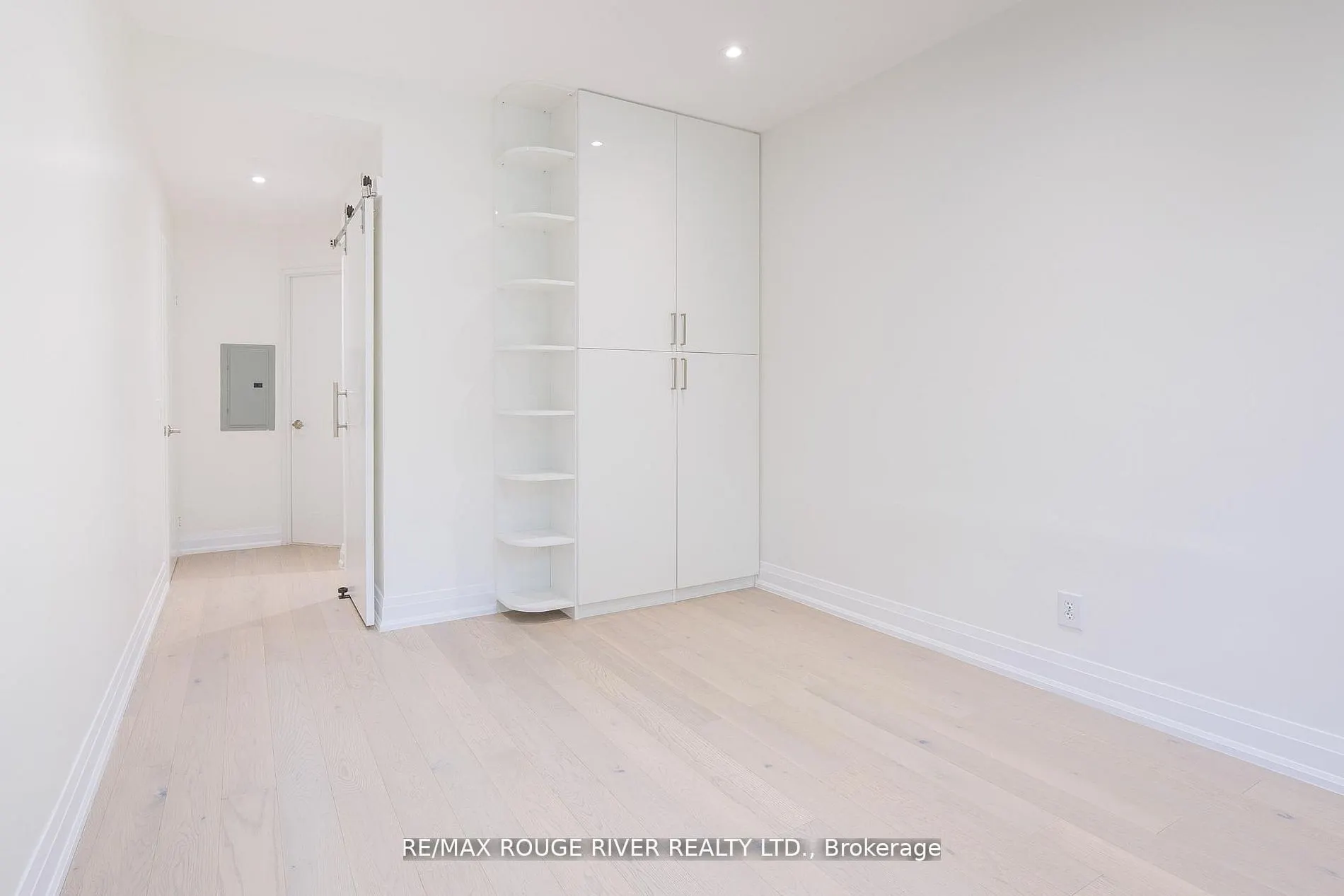 238 Doris Avenue, #109