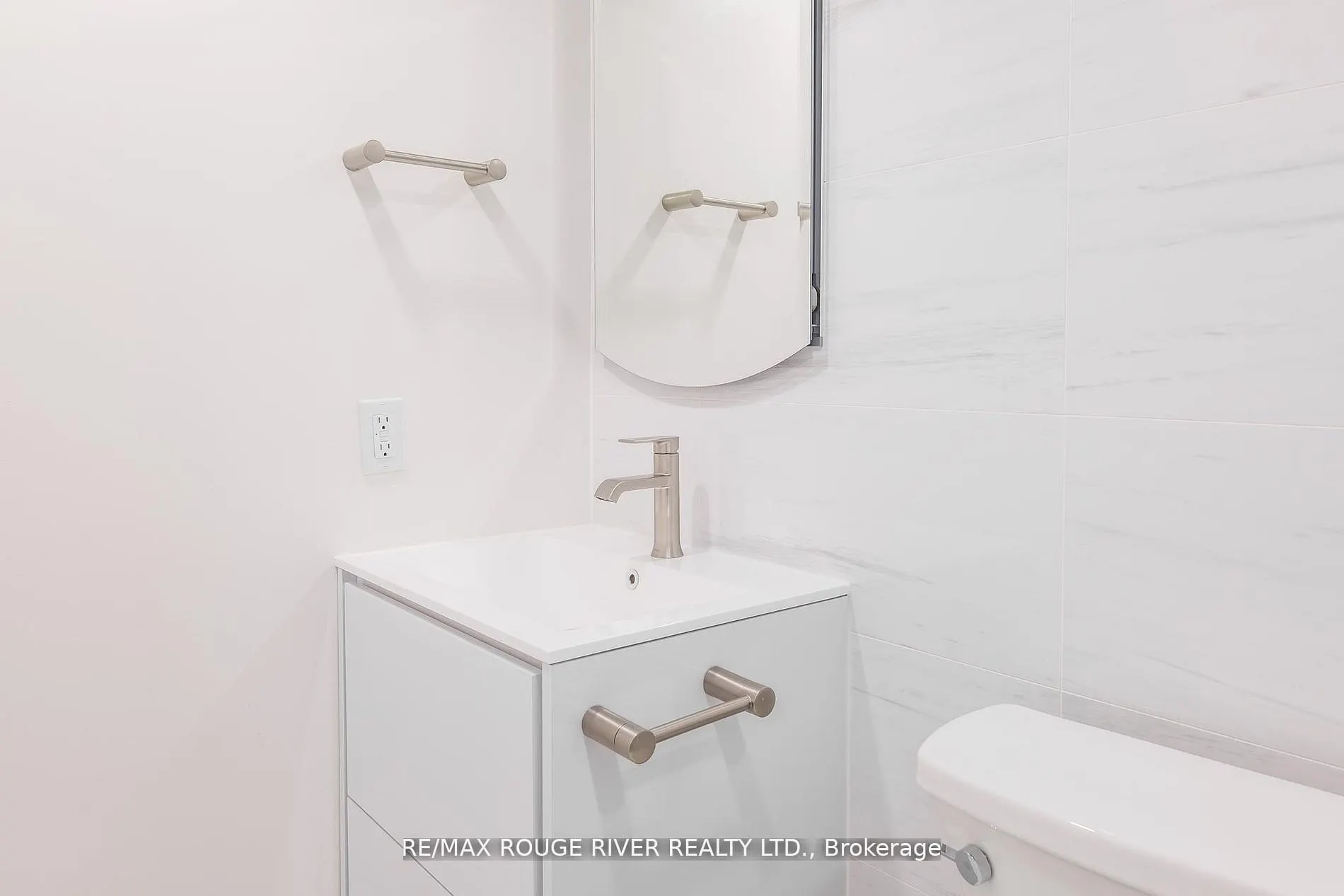 238 Doris Avenue, #109