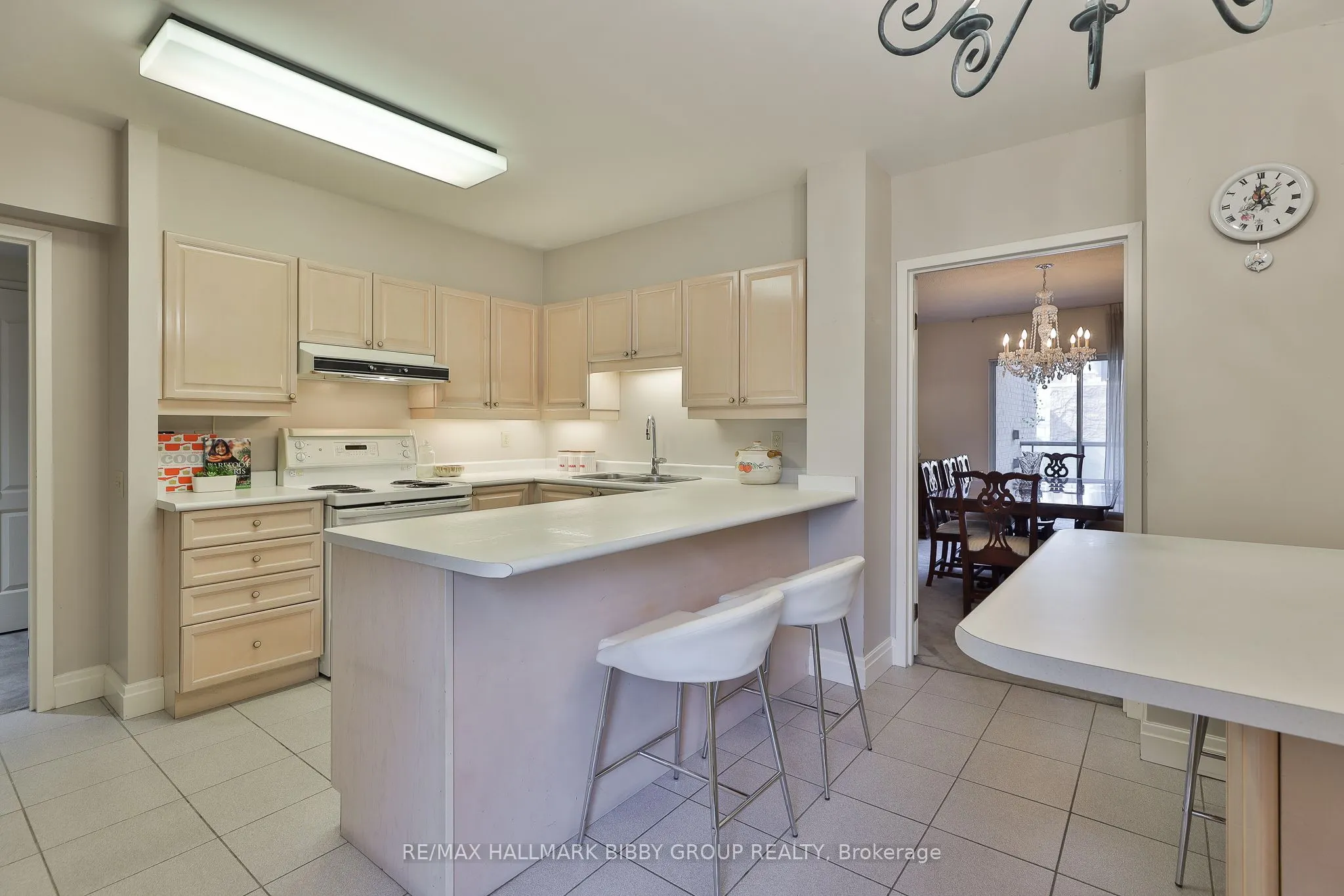 159 Frederick Street, #601