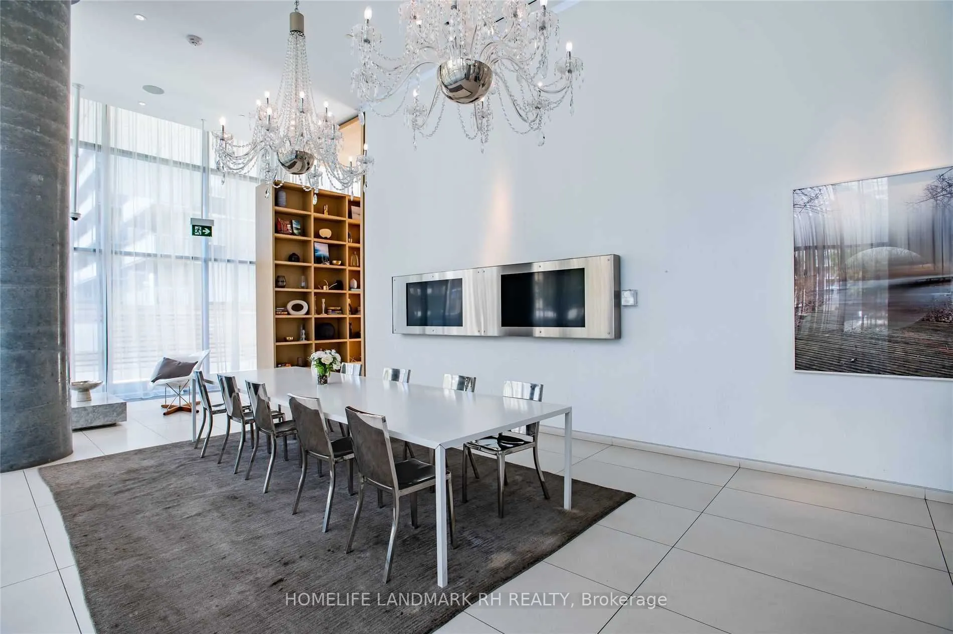 185 Roehampton Avenue, #1005