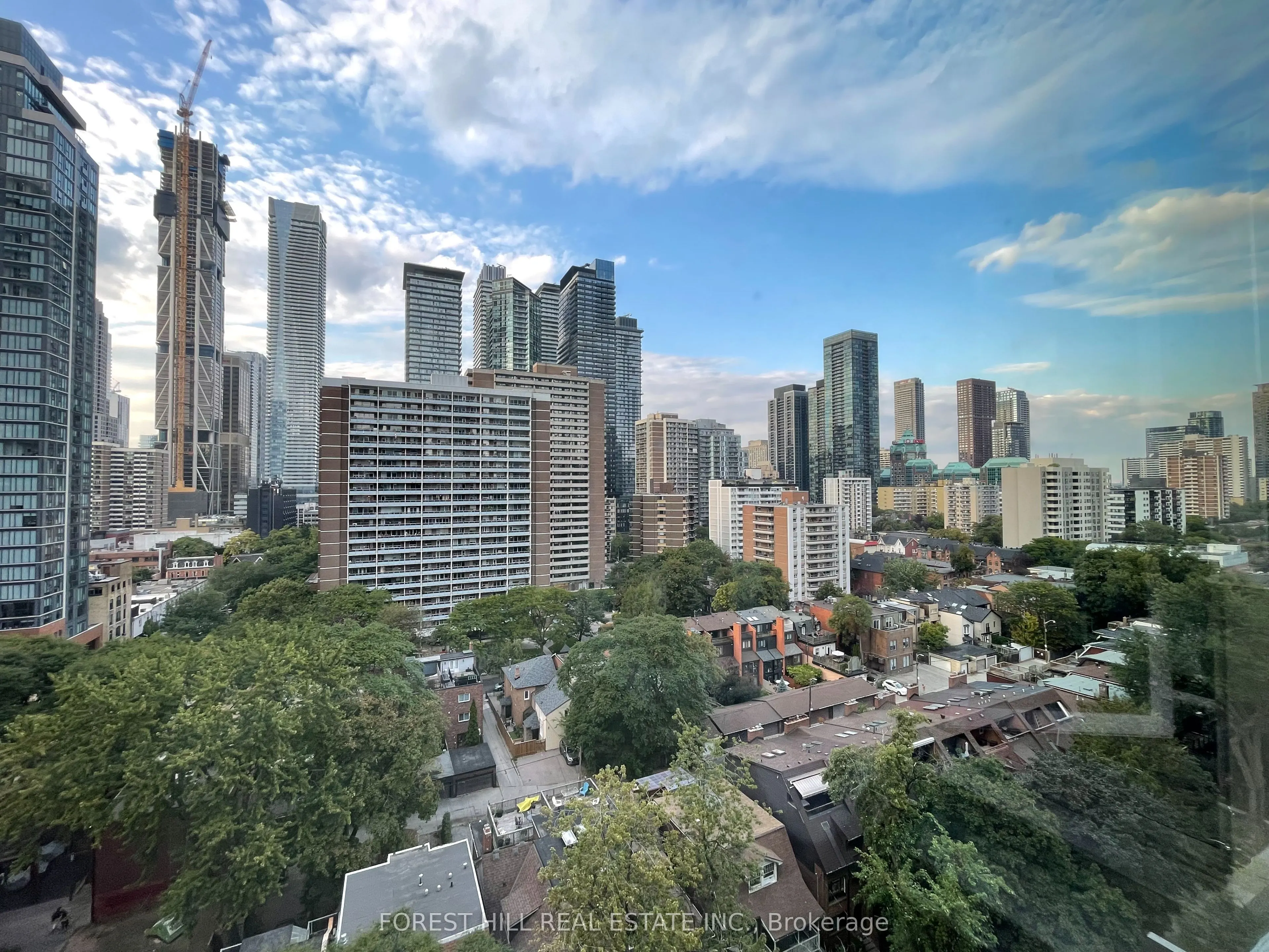 17 Dundonald Street, #1202