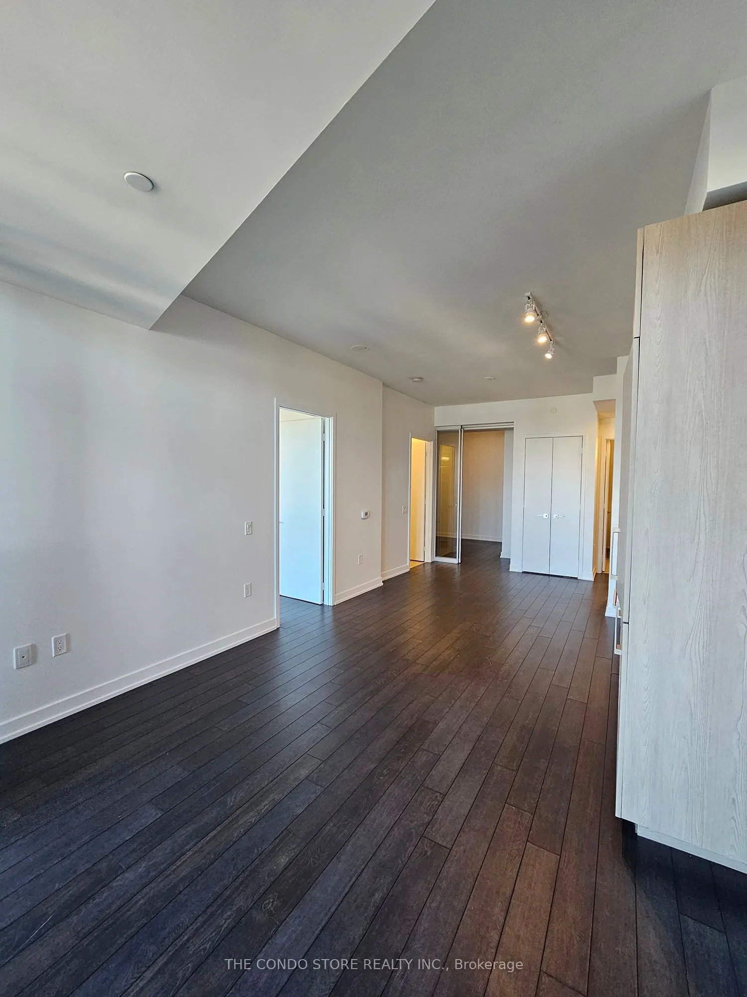 50 Ordnance Street, #1507