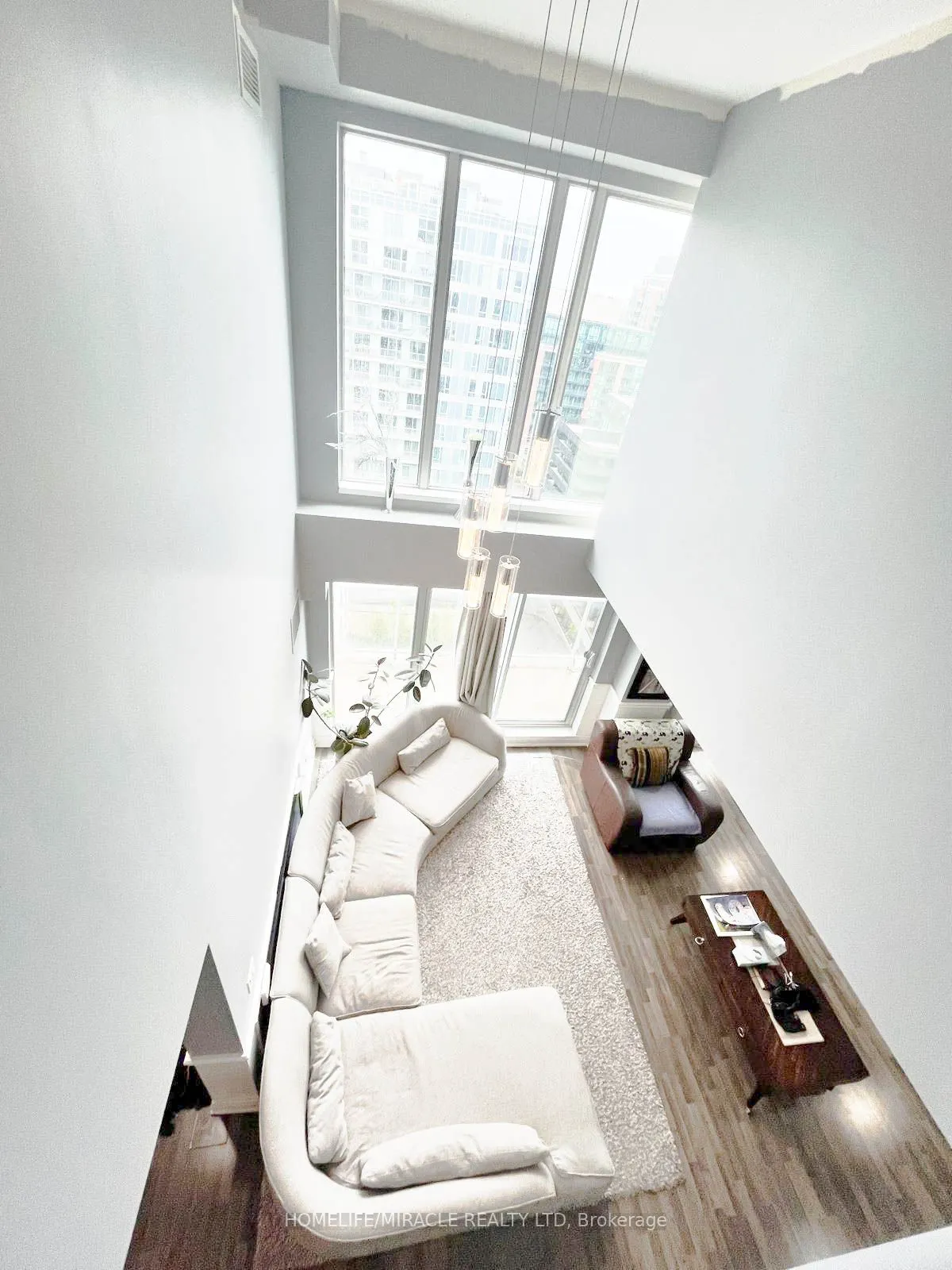 565 Wilson Avenue, #1301