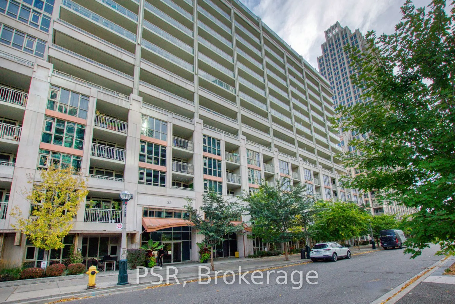 35 Bastion Street, #2007