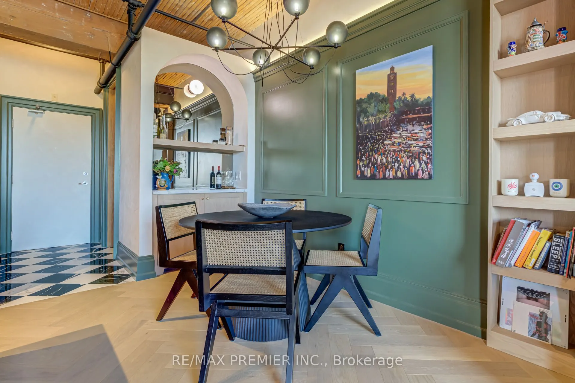 781 King Street W, #501