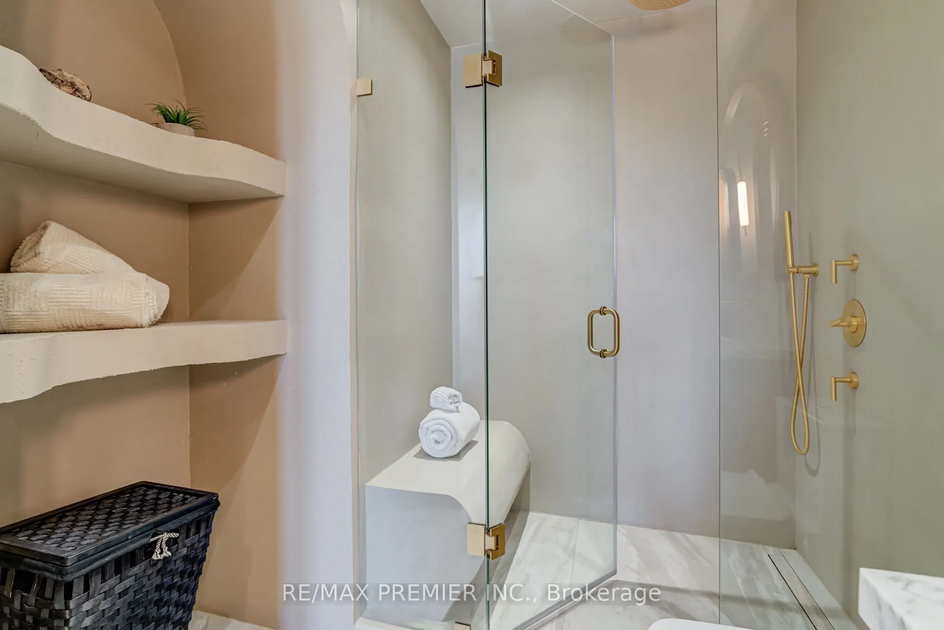 781 King Street W, #501
