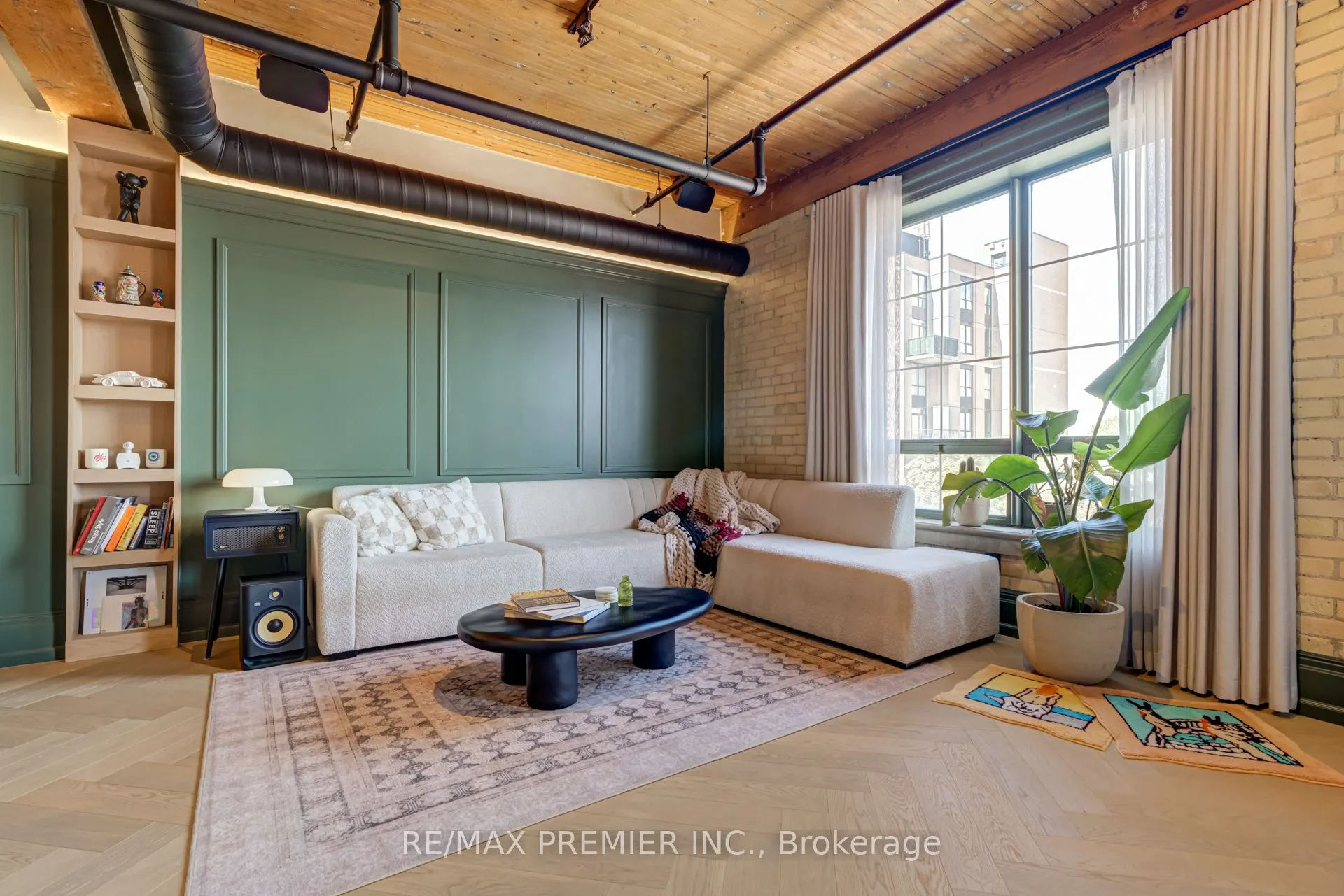 781 King Street W, #501
