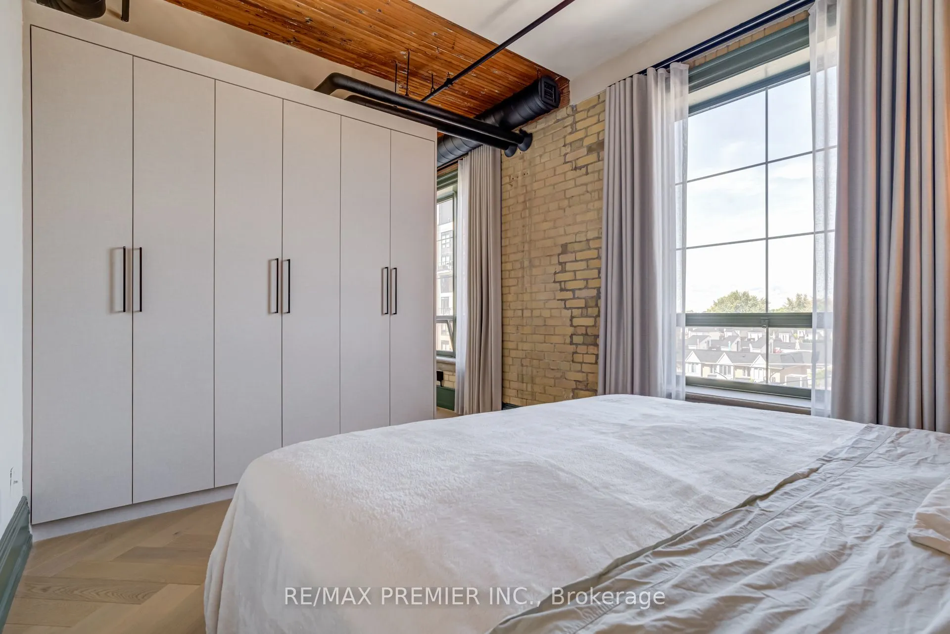 781 King Street W, #501