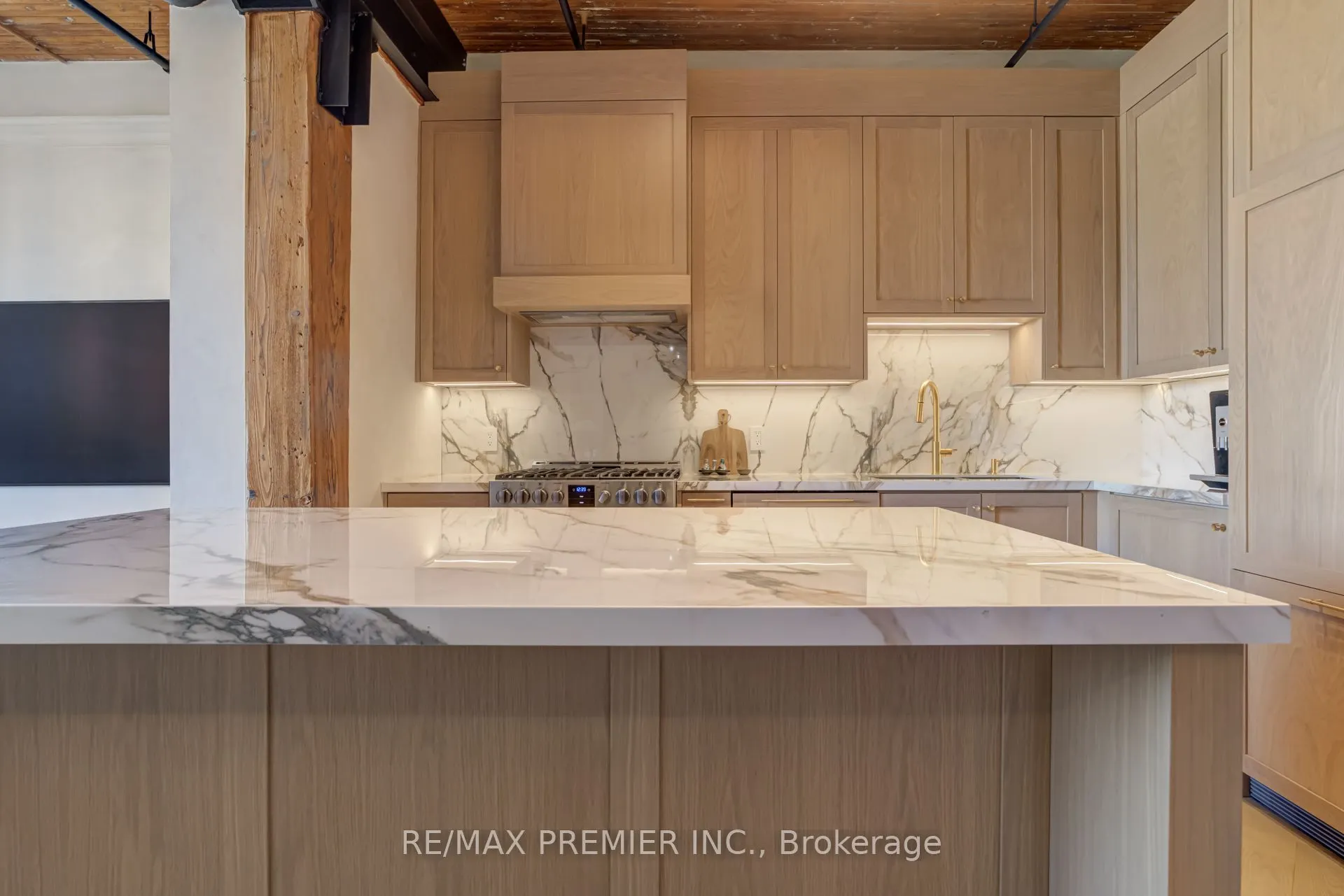 781 King Street W, #501