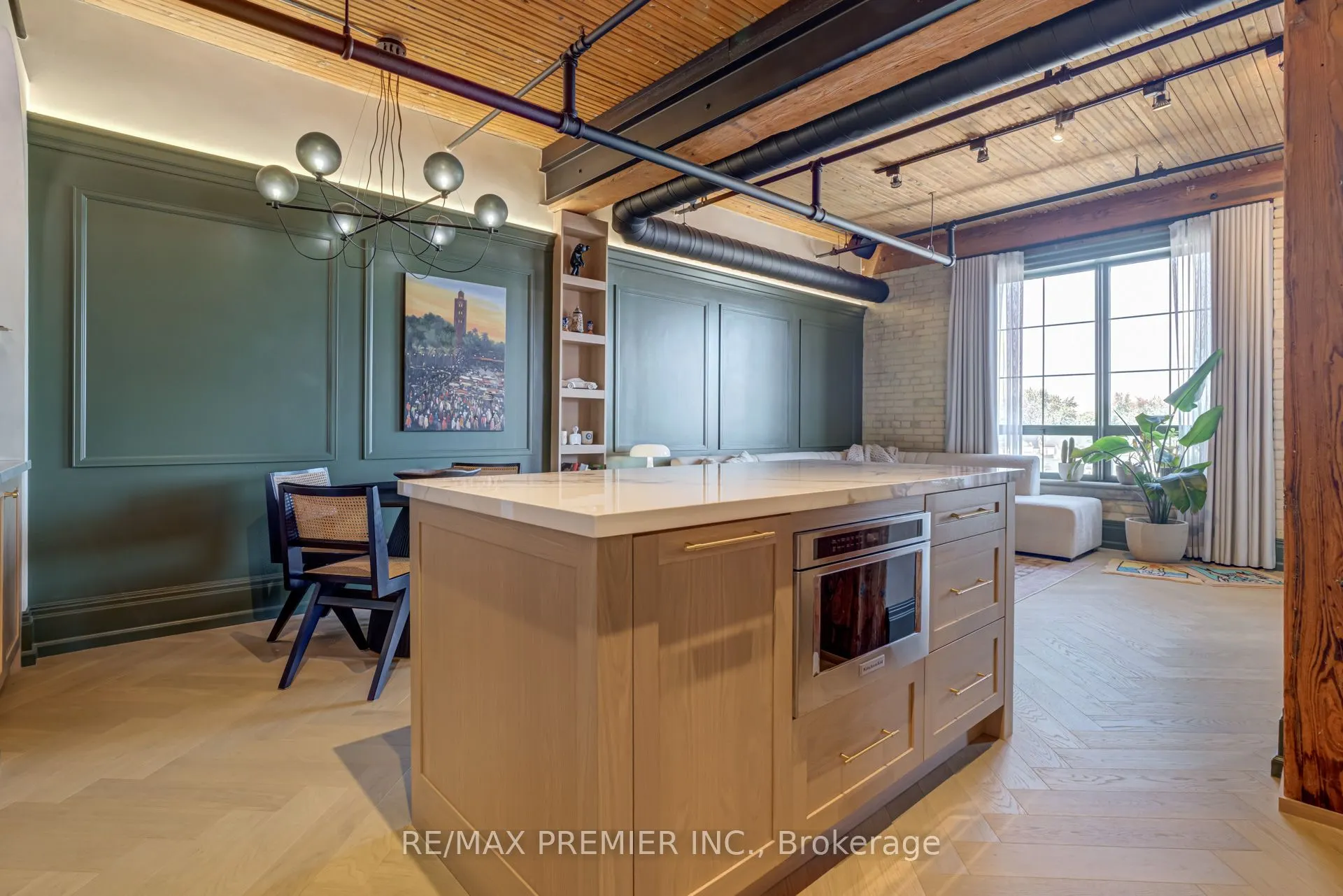 781 King Street W, #501