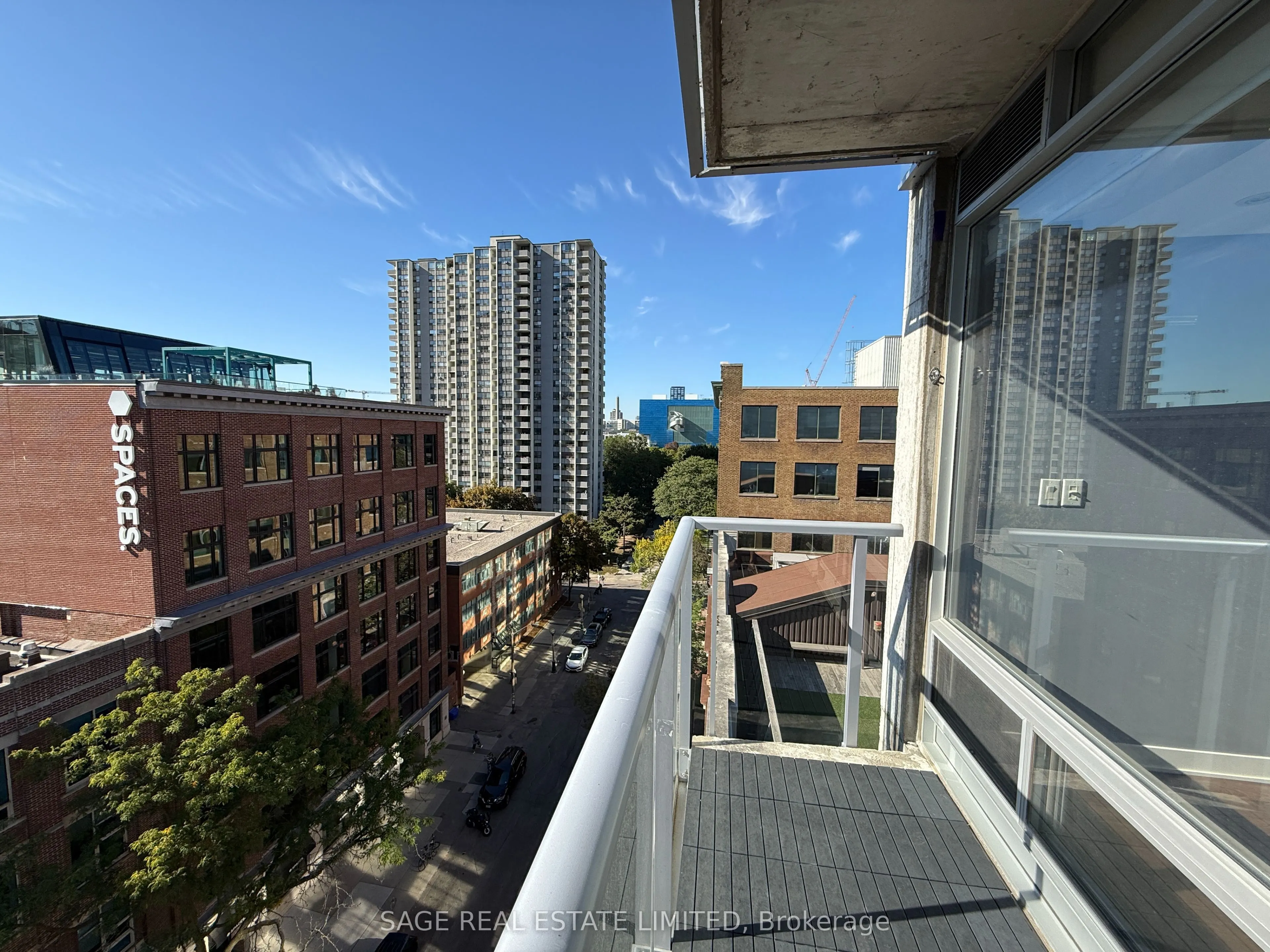 169 John Street, #904