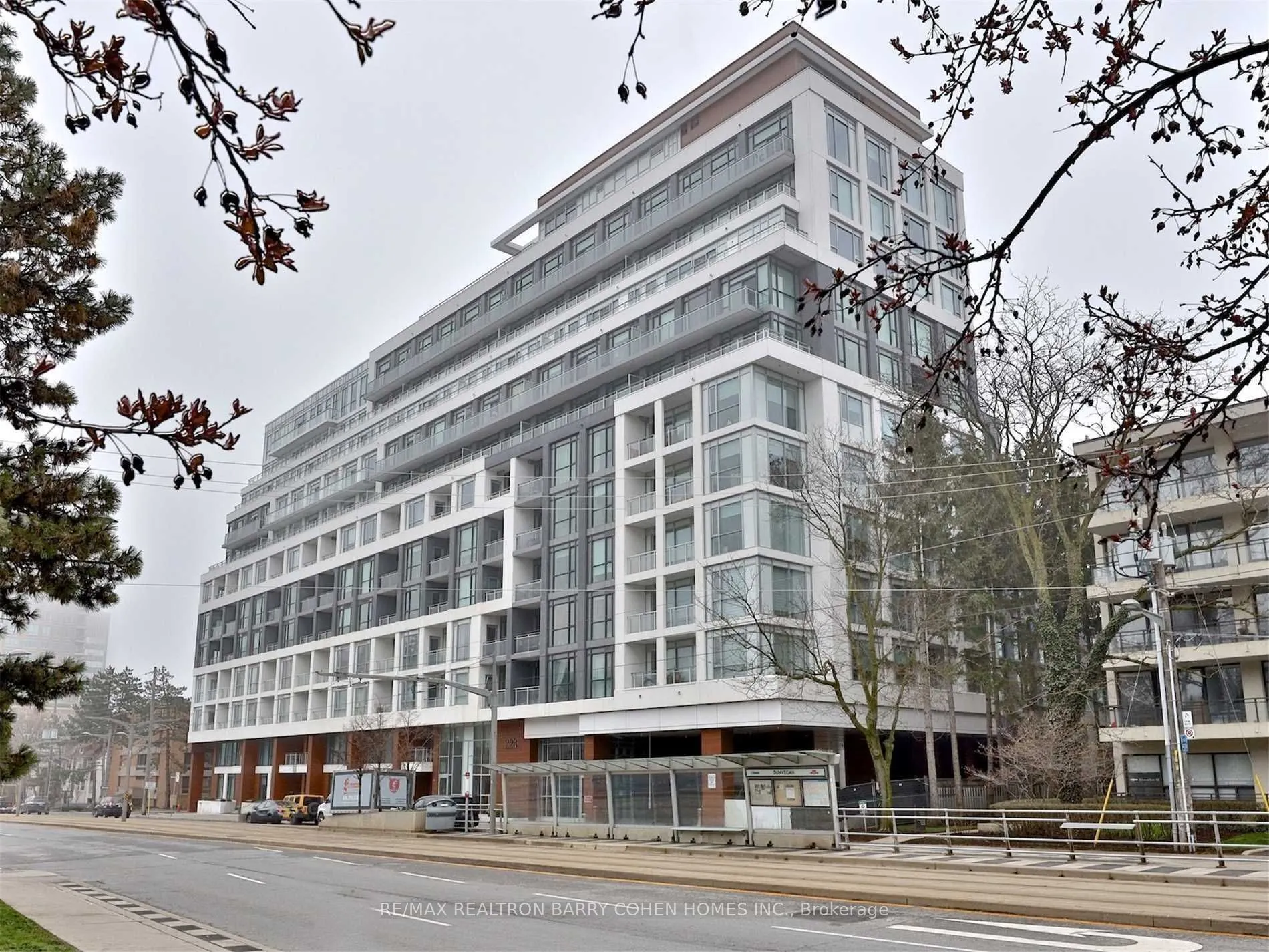 223 St Clair Avenue W, #Th4