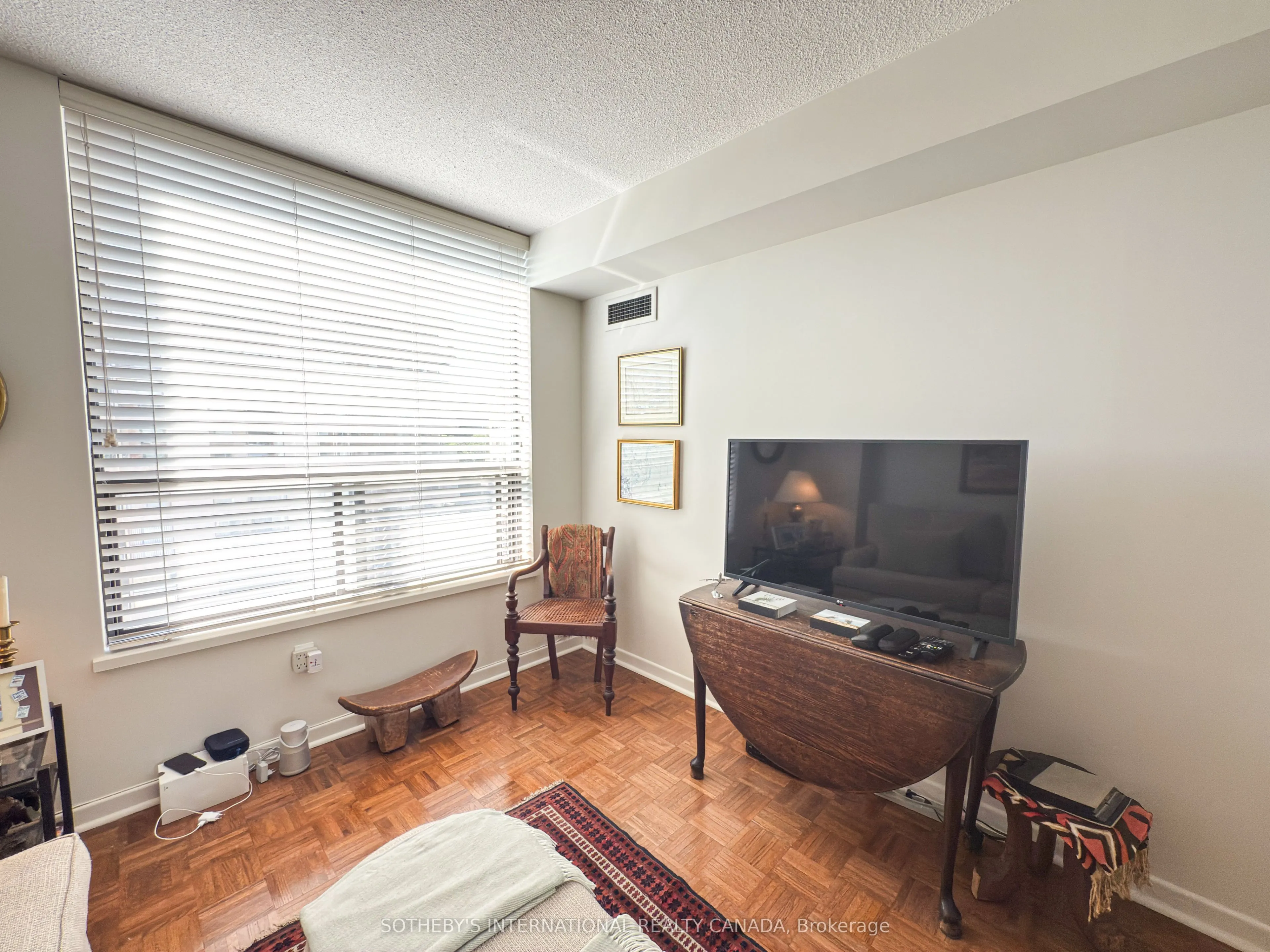 47 St Clair Avenue W, #705