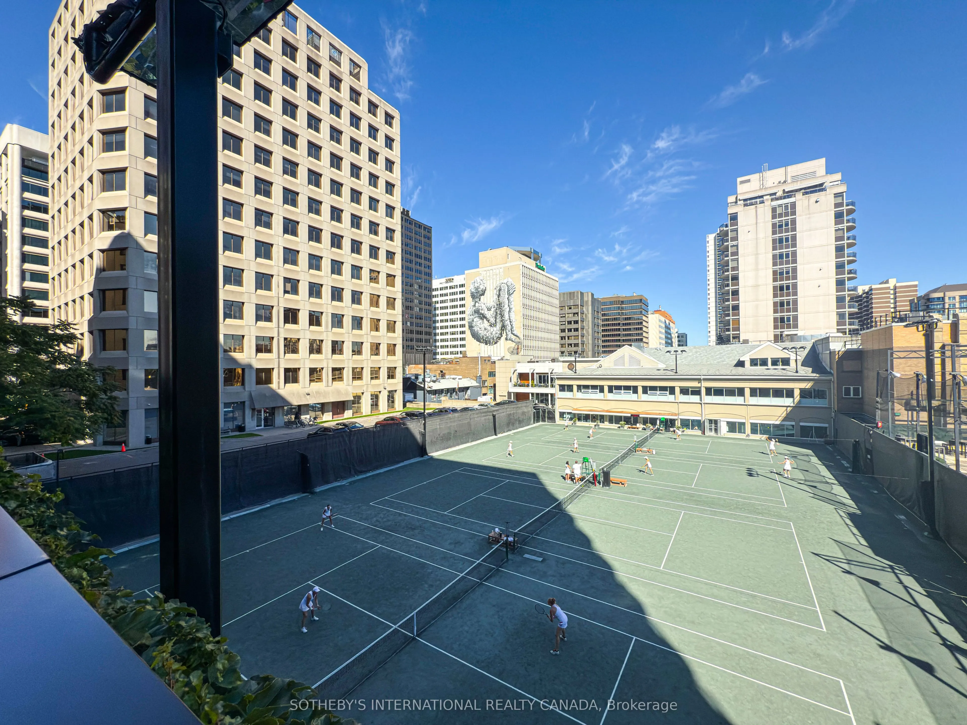 47 St Clair Avenue W, #705