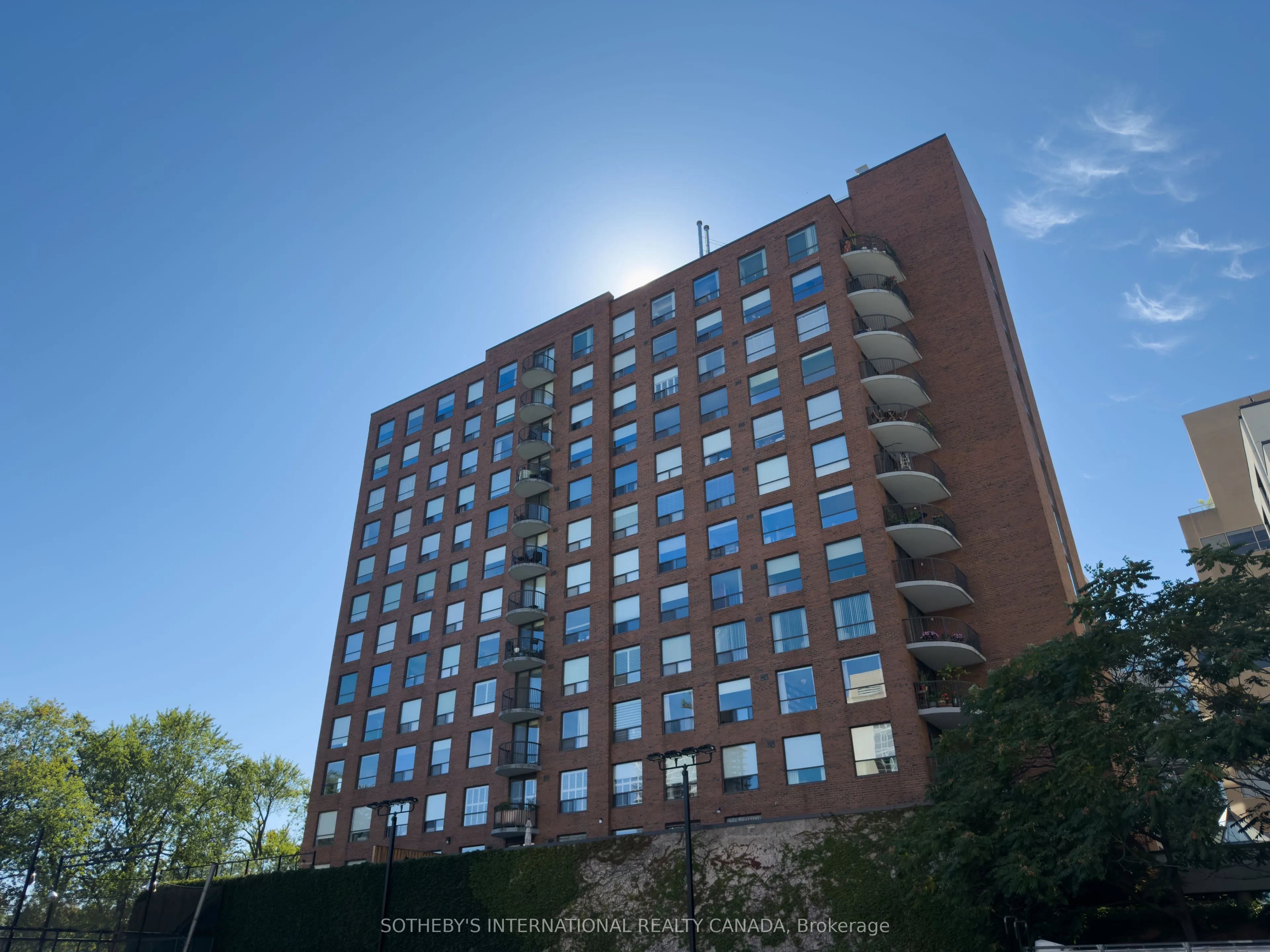 47 St Clair Avenue W, #705