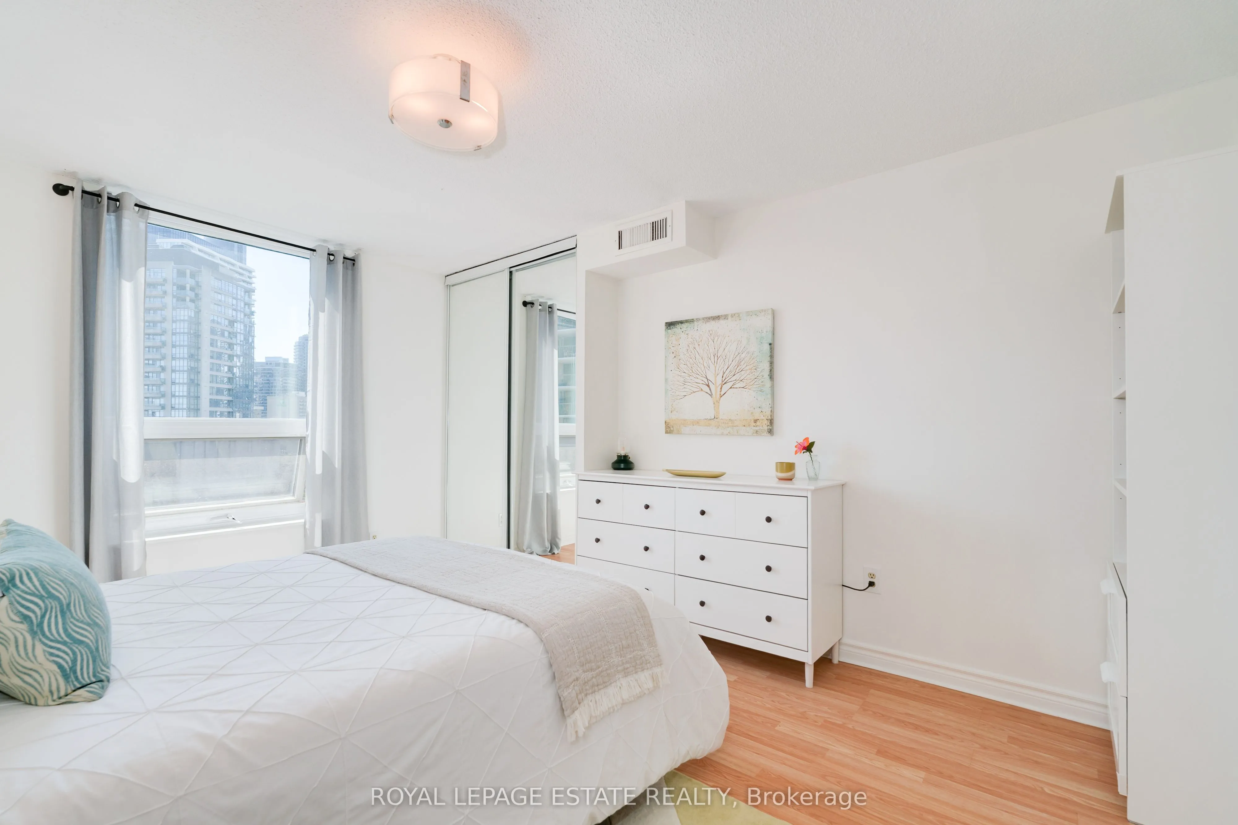 77 Maitland Place, #1526