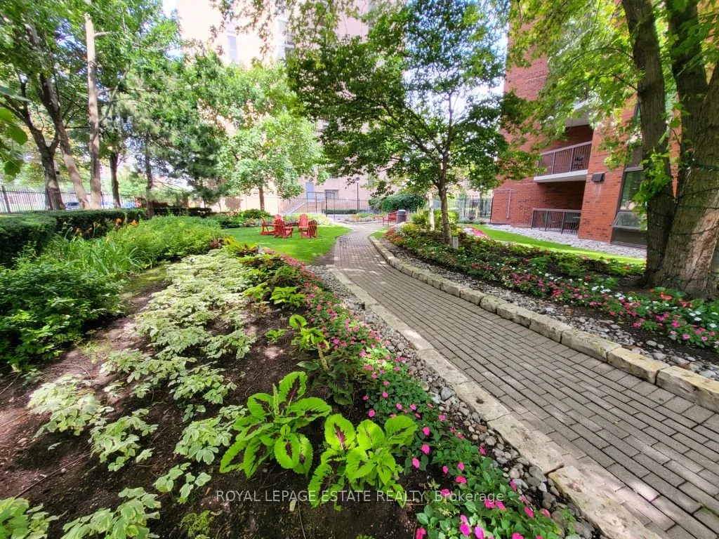 77 Maitland Place, #1526