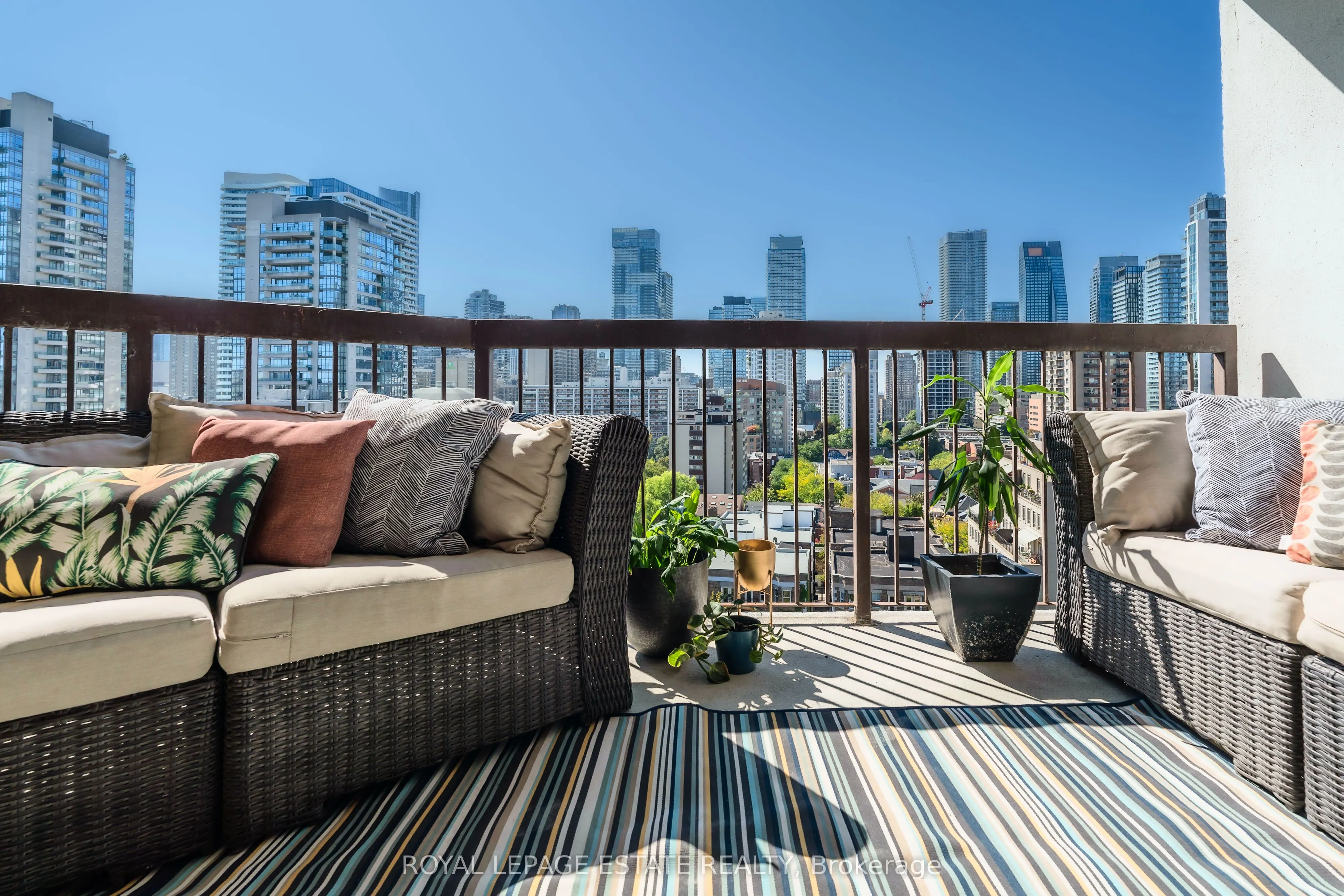 77 Maitland Place, #1526