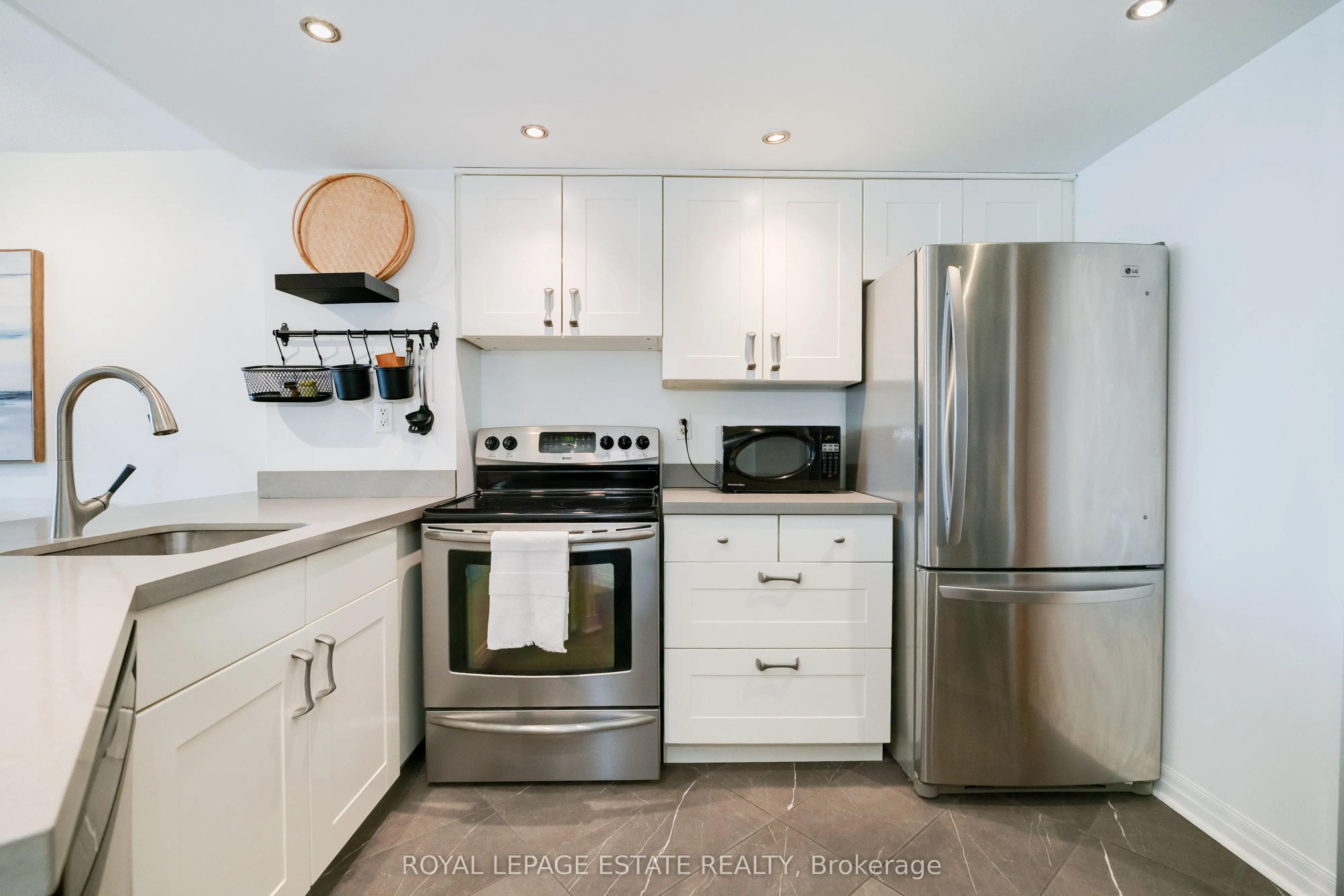 77 Maitland Place, #1526