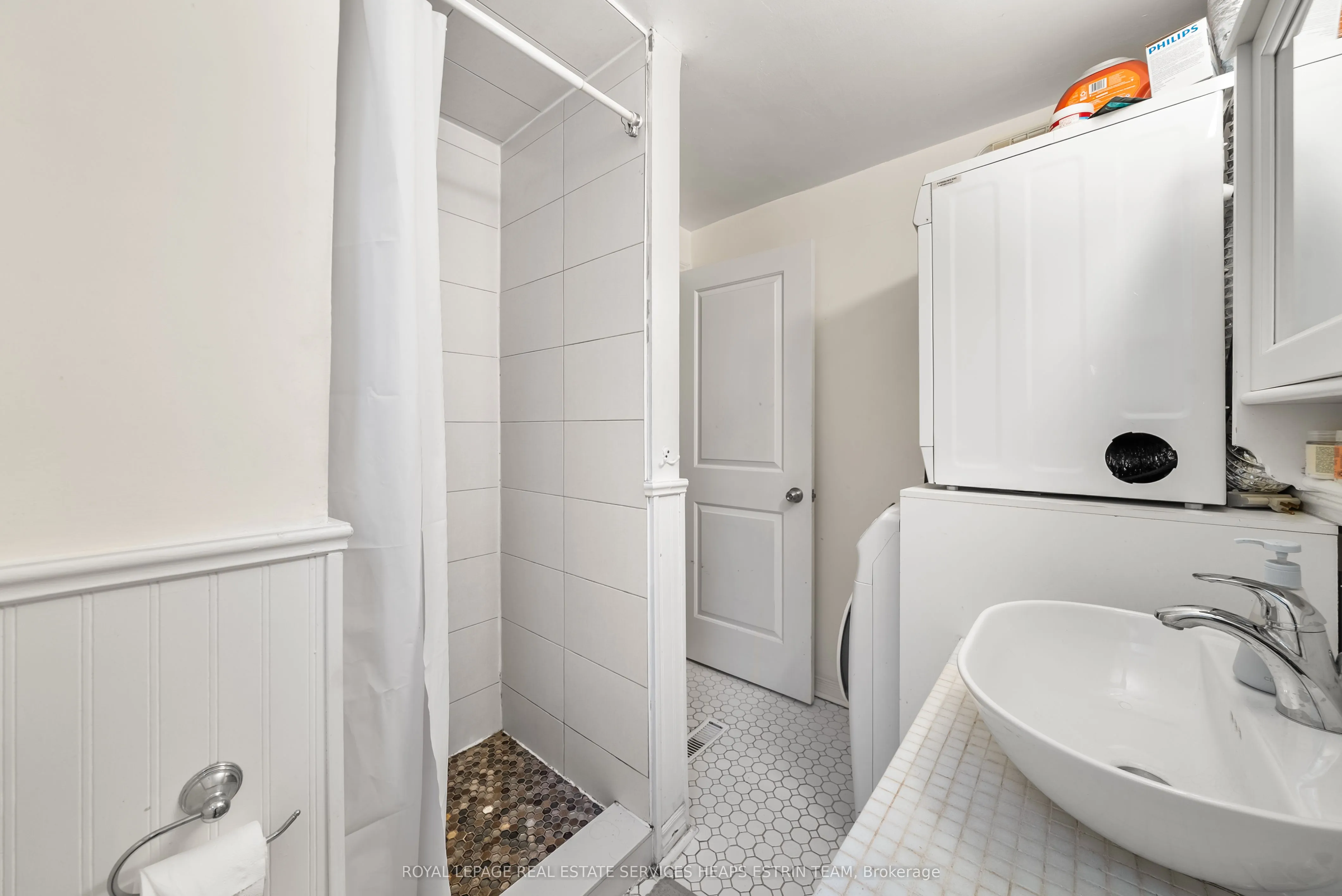 11 Salisbury Avenue, #Upper