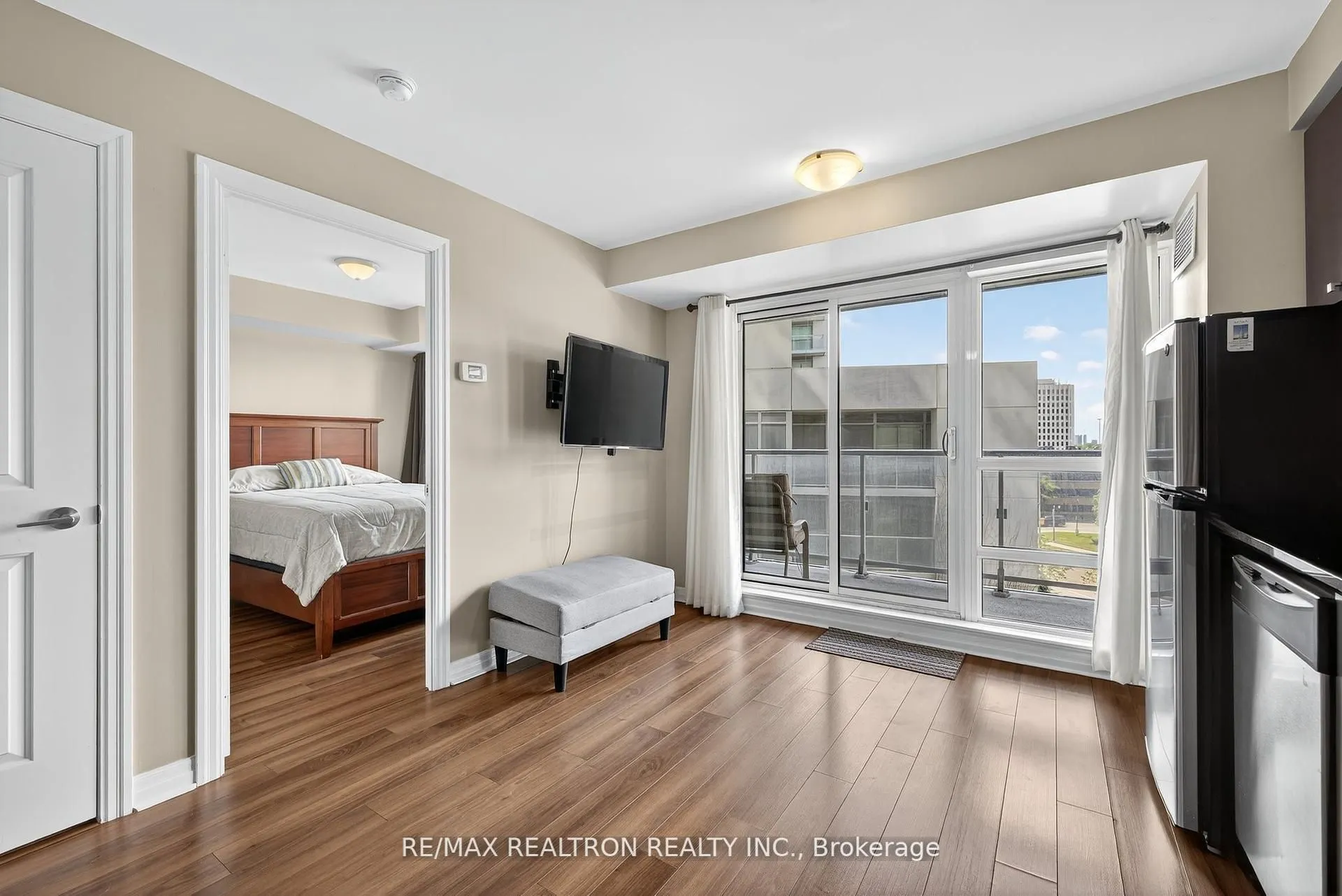 2015 Sheppard Avenue E, #301