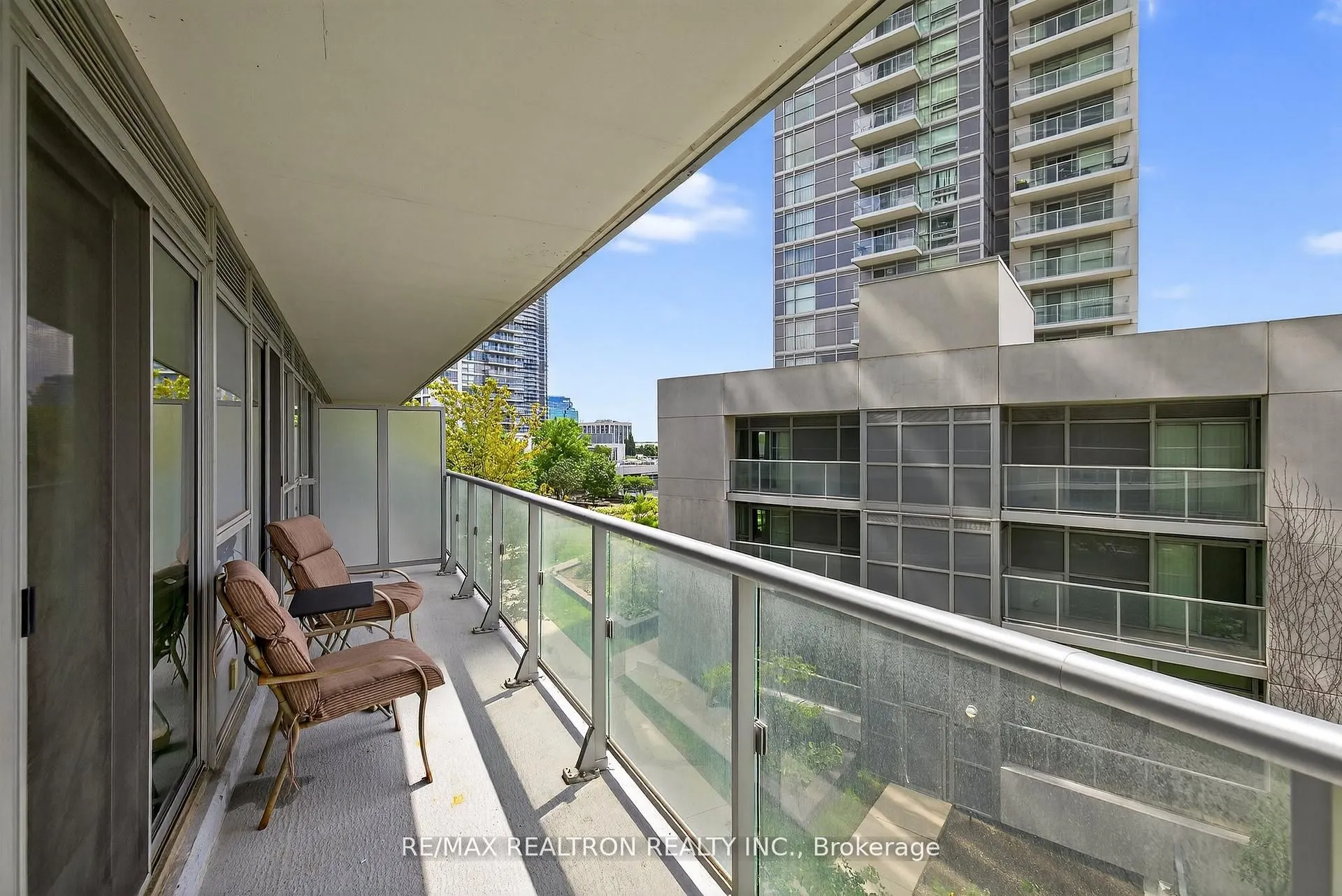 2015 Sheppard Avenue E, #301