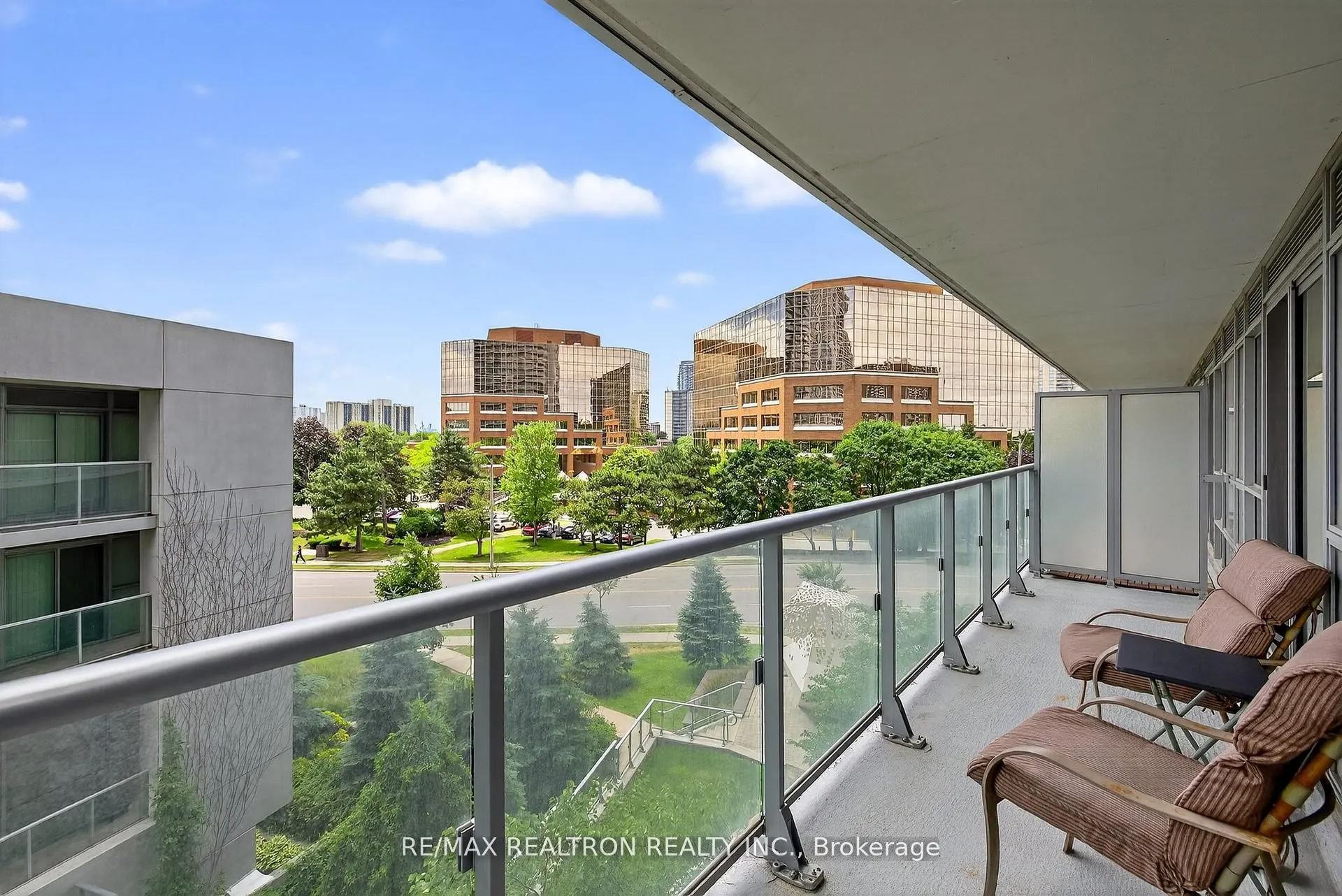 2015 Sheppard Avenue E, #301