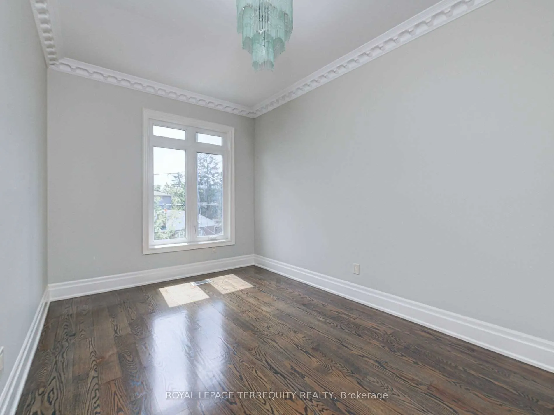 58 Stuart Crescent